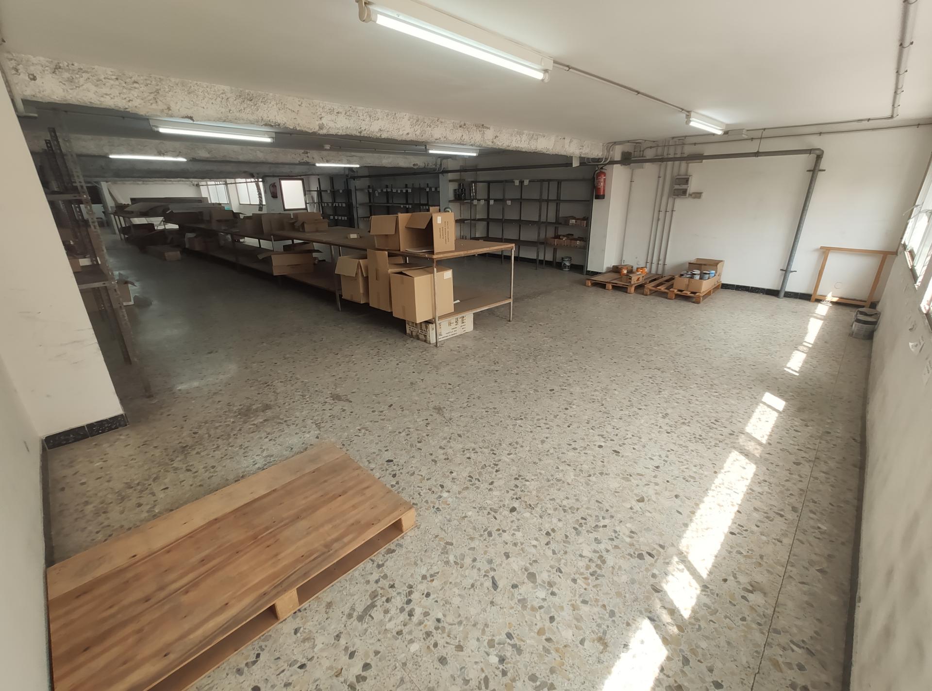 Se venden dos edificios conectados en Mataró