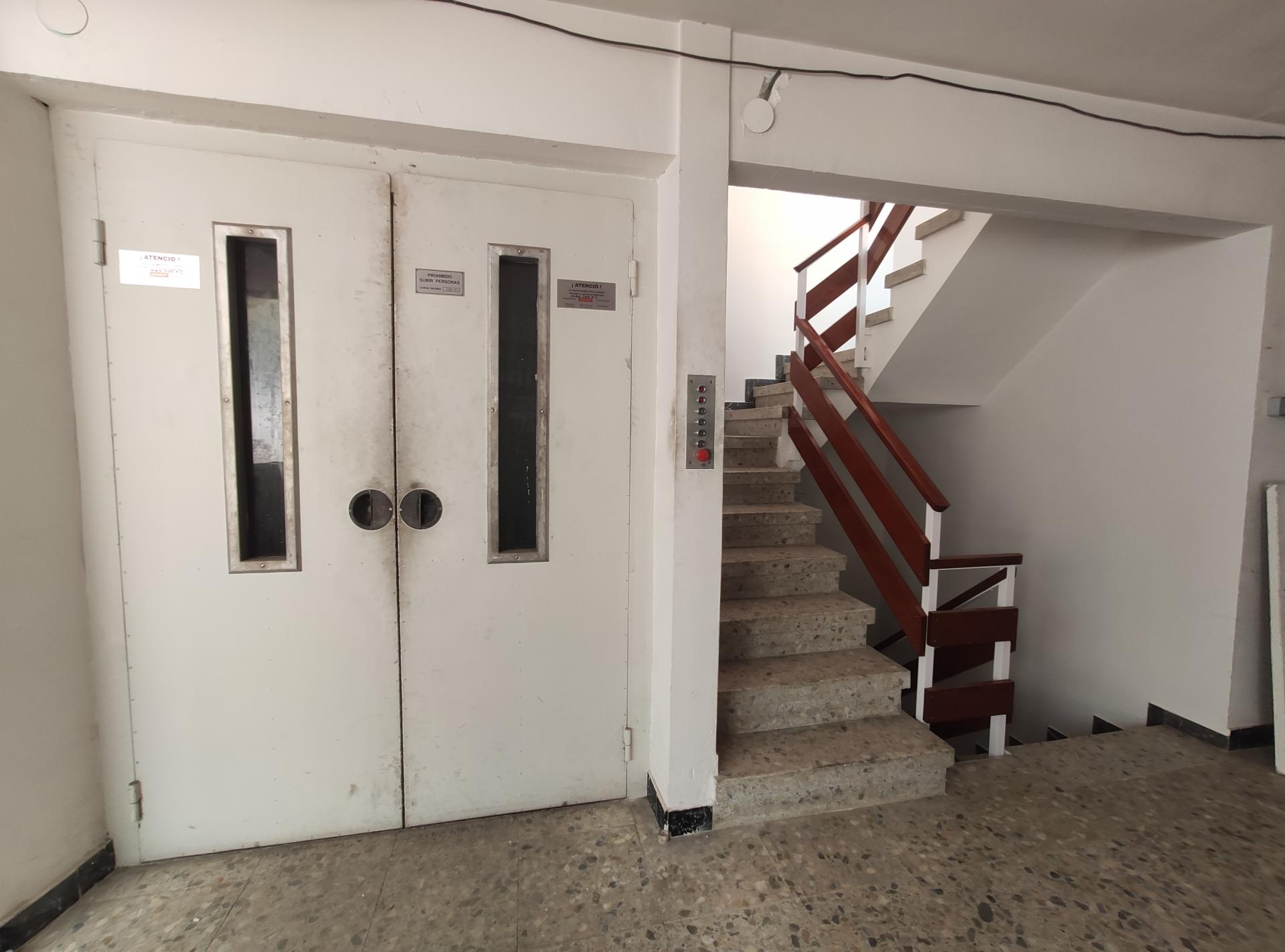 Se venden dos edificios conectados en Mataró