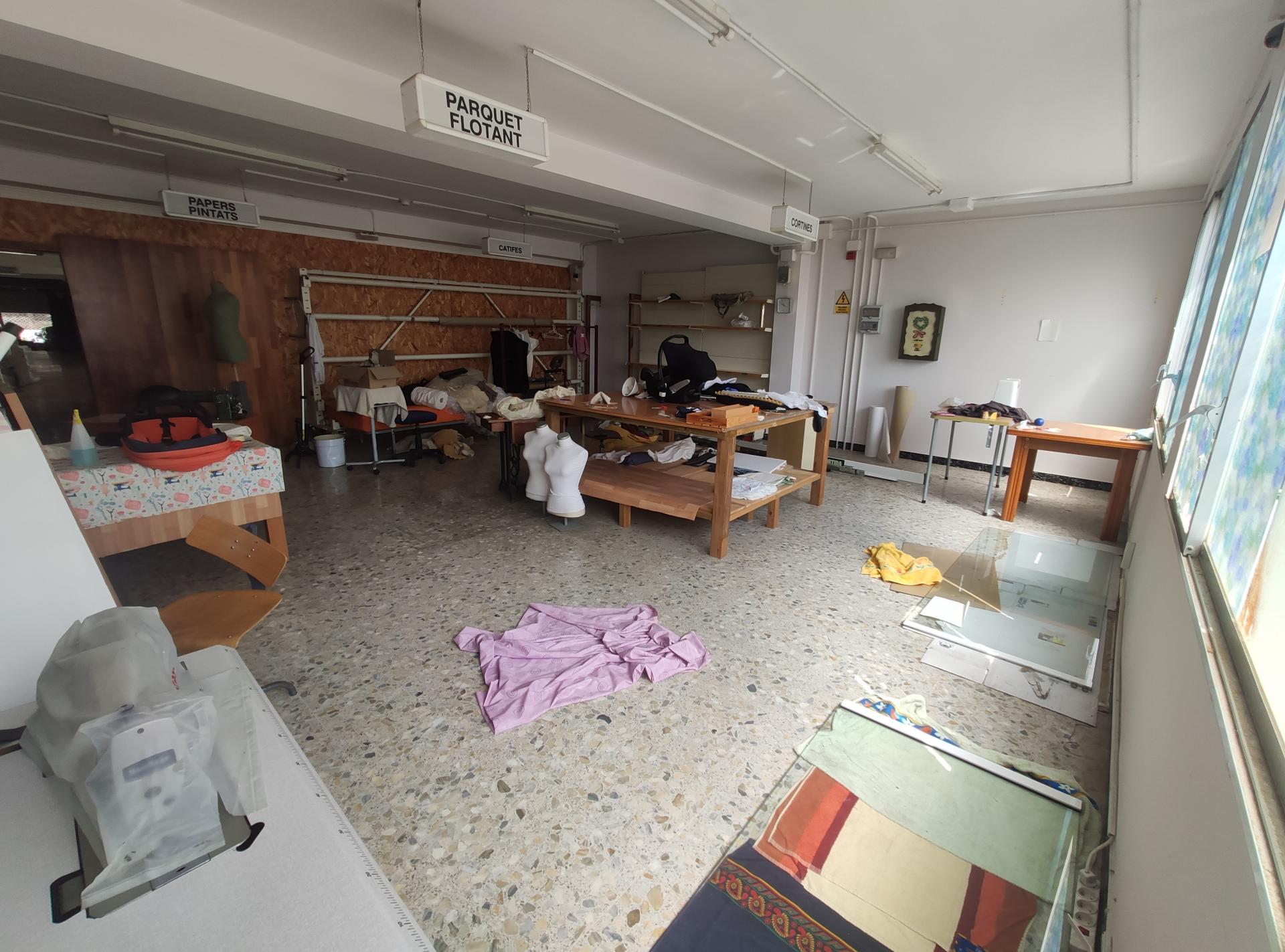 Se venden dos edificios conectados en Mataró