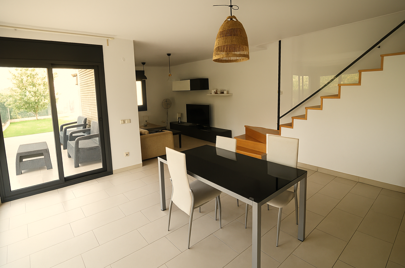 TORRE APAREADA PER ENTRAR A VIURE