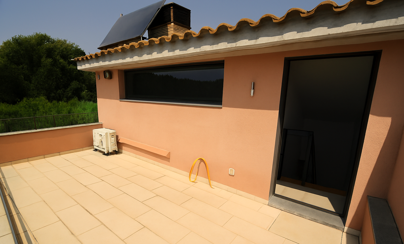 TORRE APAREADA PER ENTRAR A VIURE