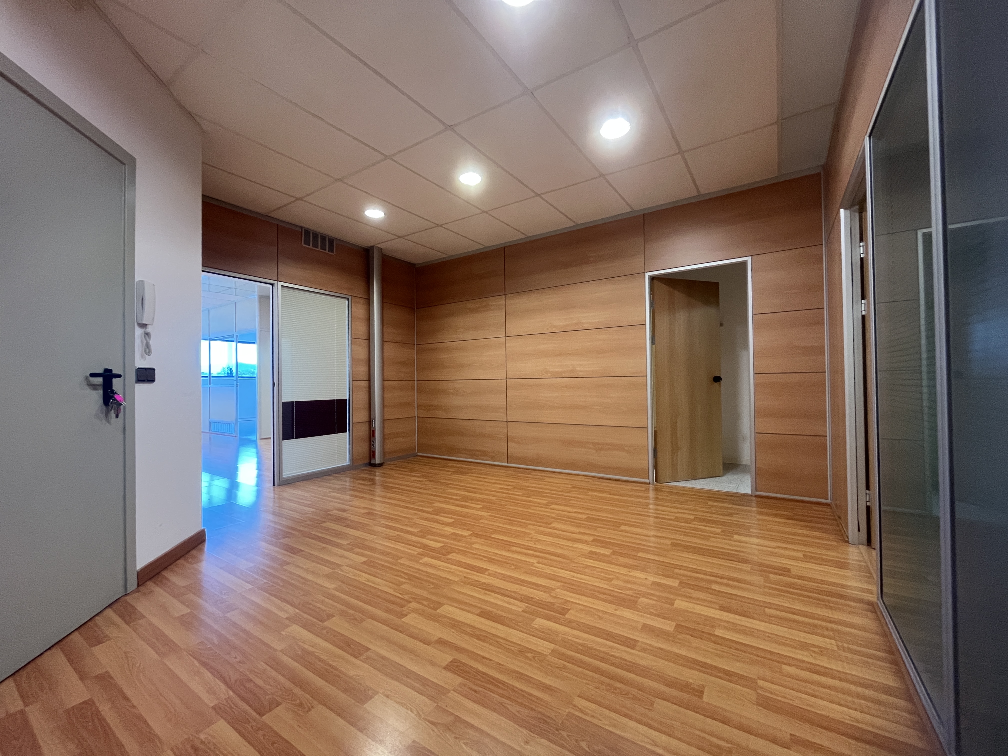 oficines en girona · mas-xirgu 700€