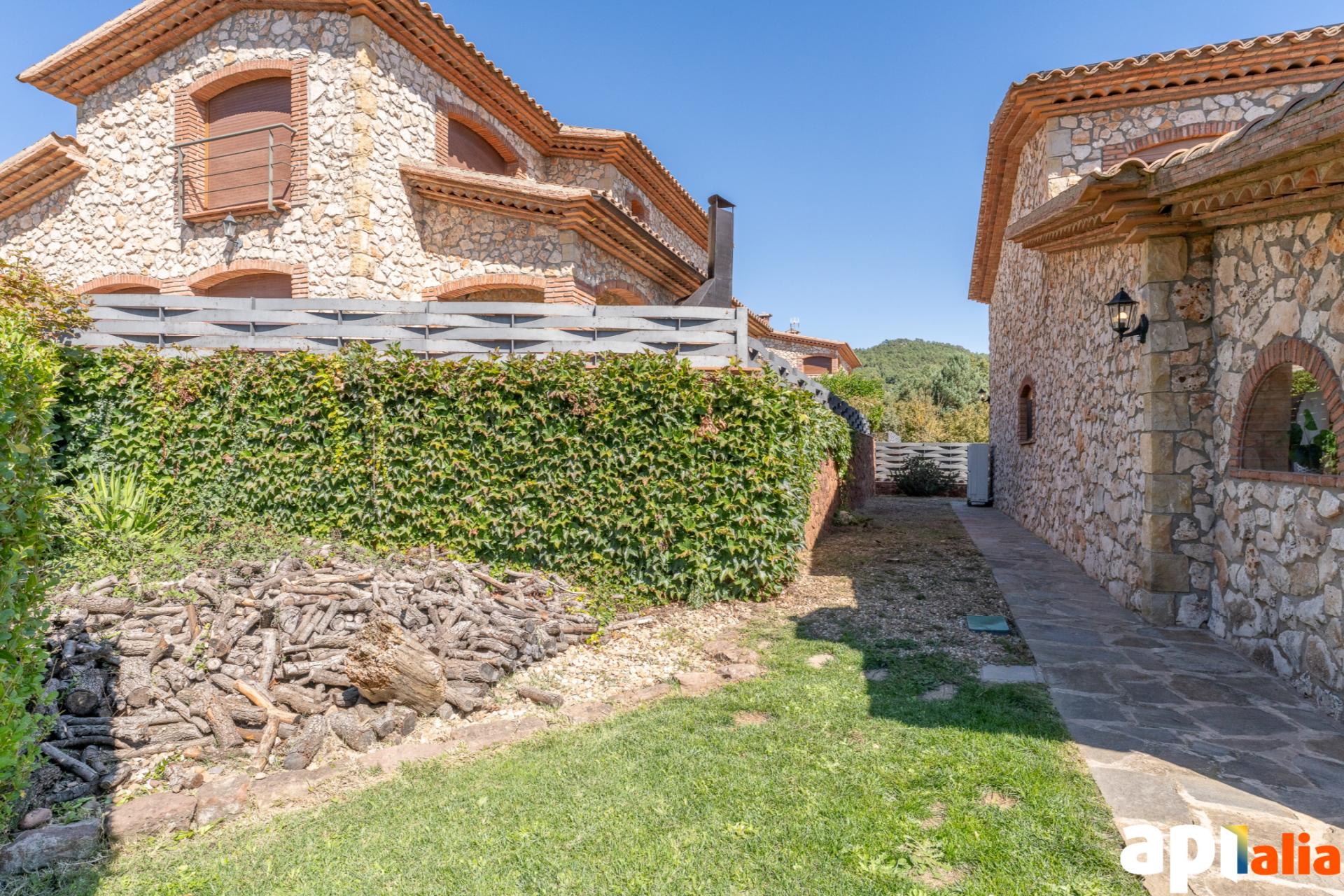 Chalet de estilo Rústico de Lujo en PRADES