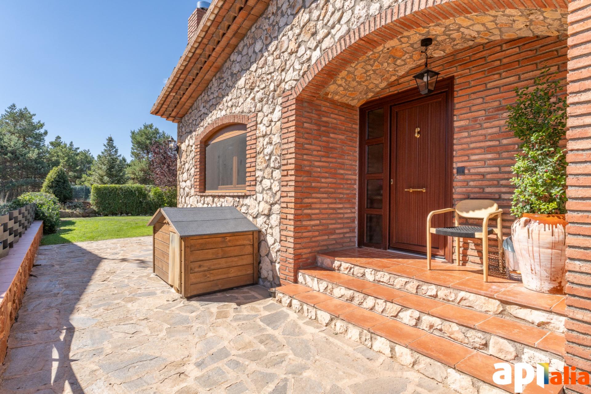 Chalet de estilo Rústico de Lujo en PRADES