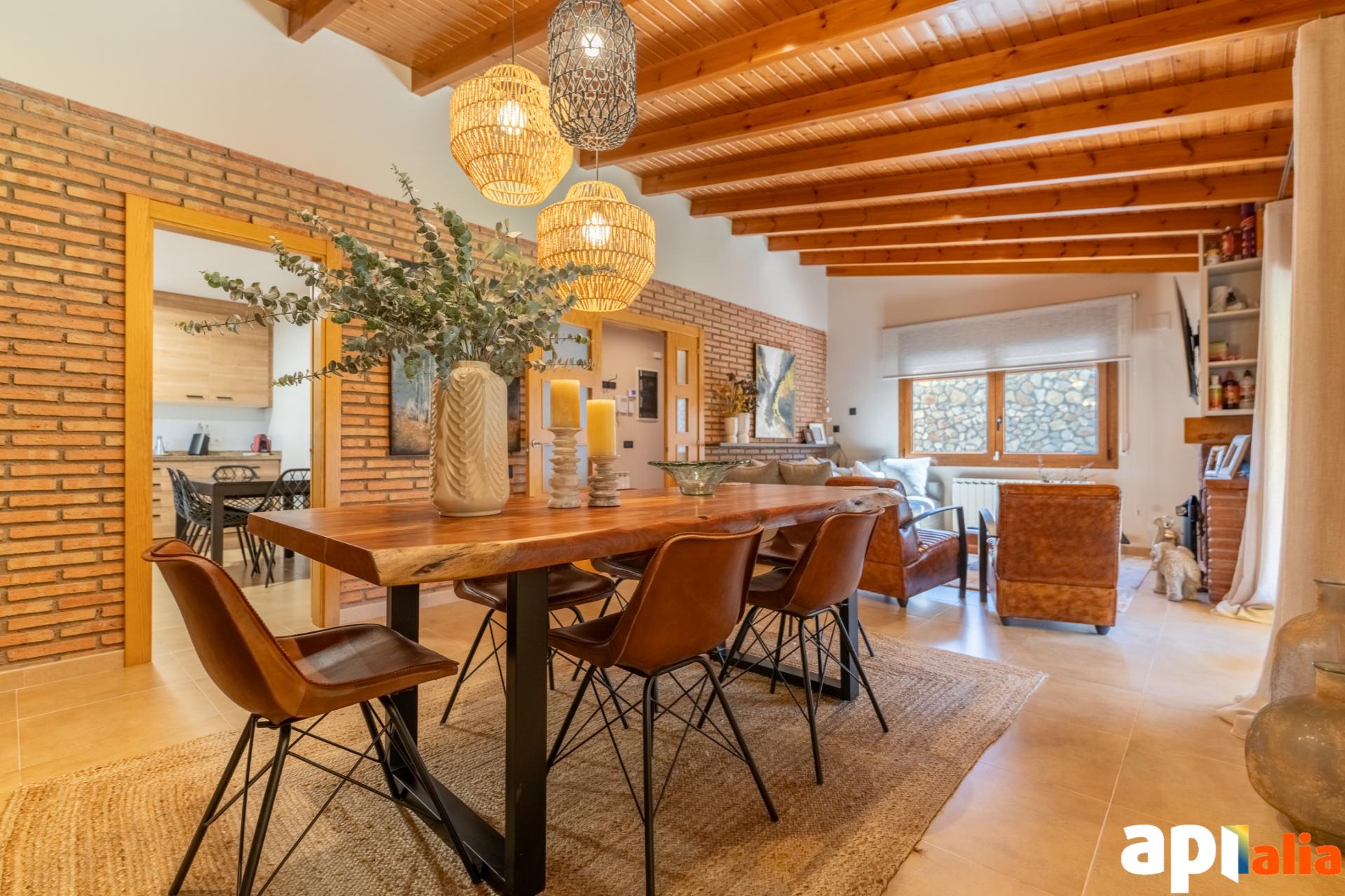 Chalet de estilo Rústico de Lujo en PRADES