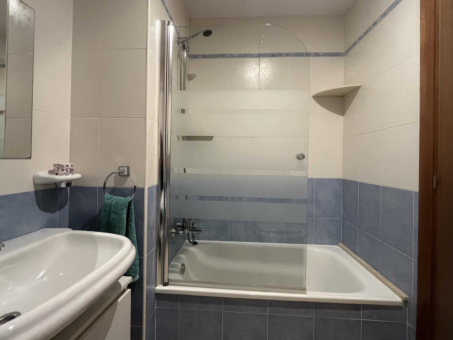 pisos en sant-feliu-de-guixols · centre 975€ pisos en sant-feliu-de-guixols · centre 975€