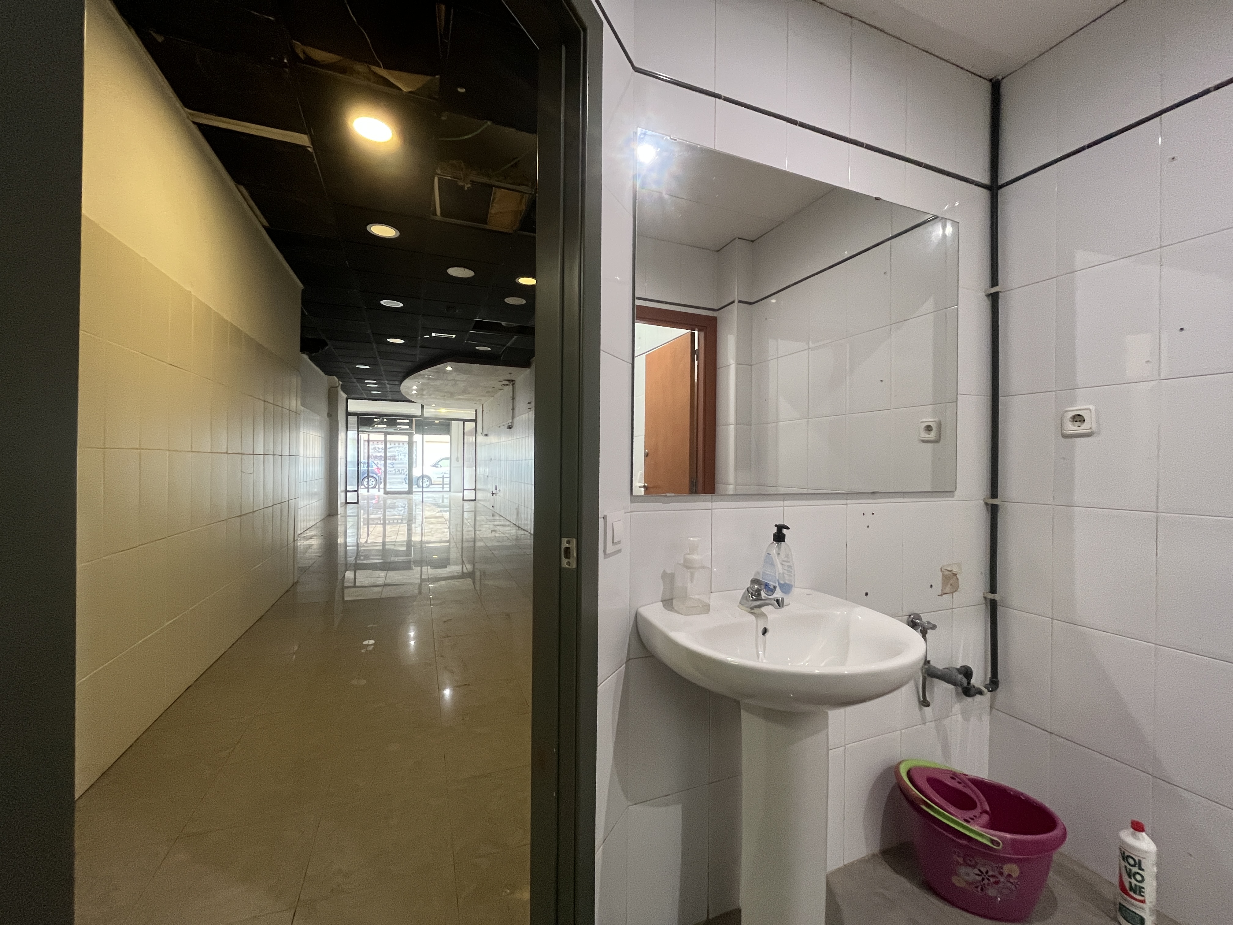 locals-comercials en girona · eixample €