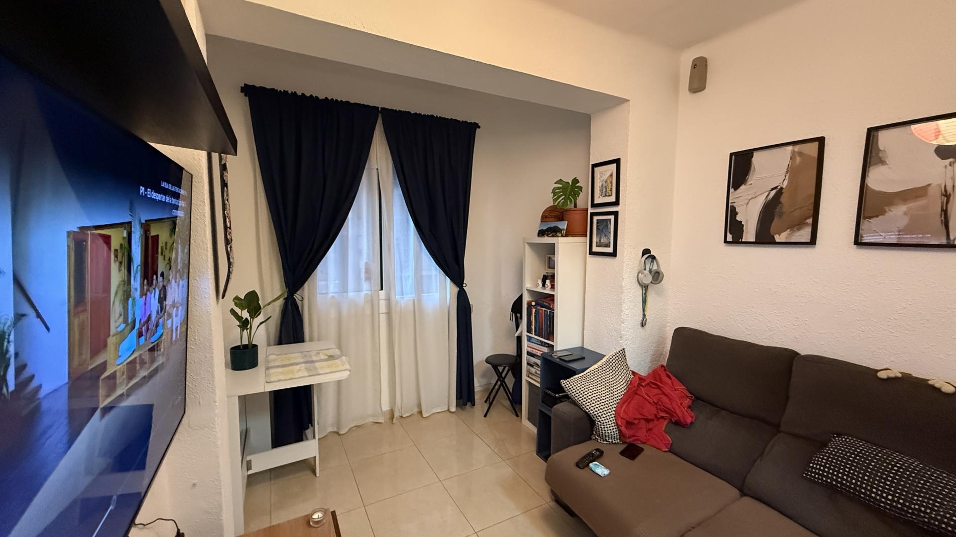 Edificio en bloque, todo arrendado, rentabilidad desde el primer día.