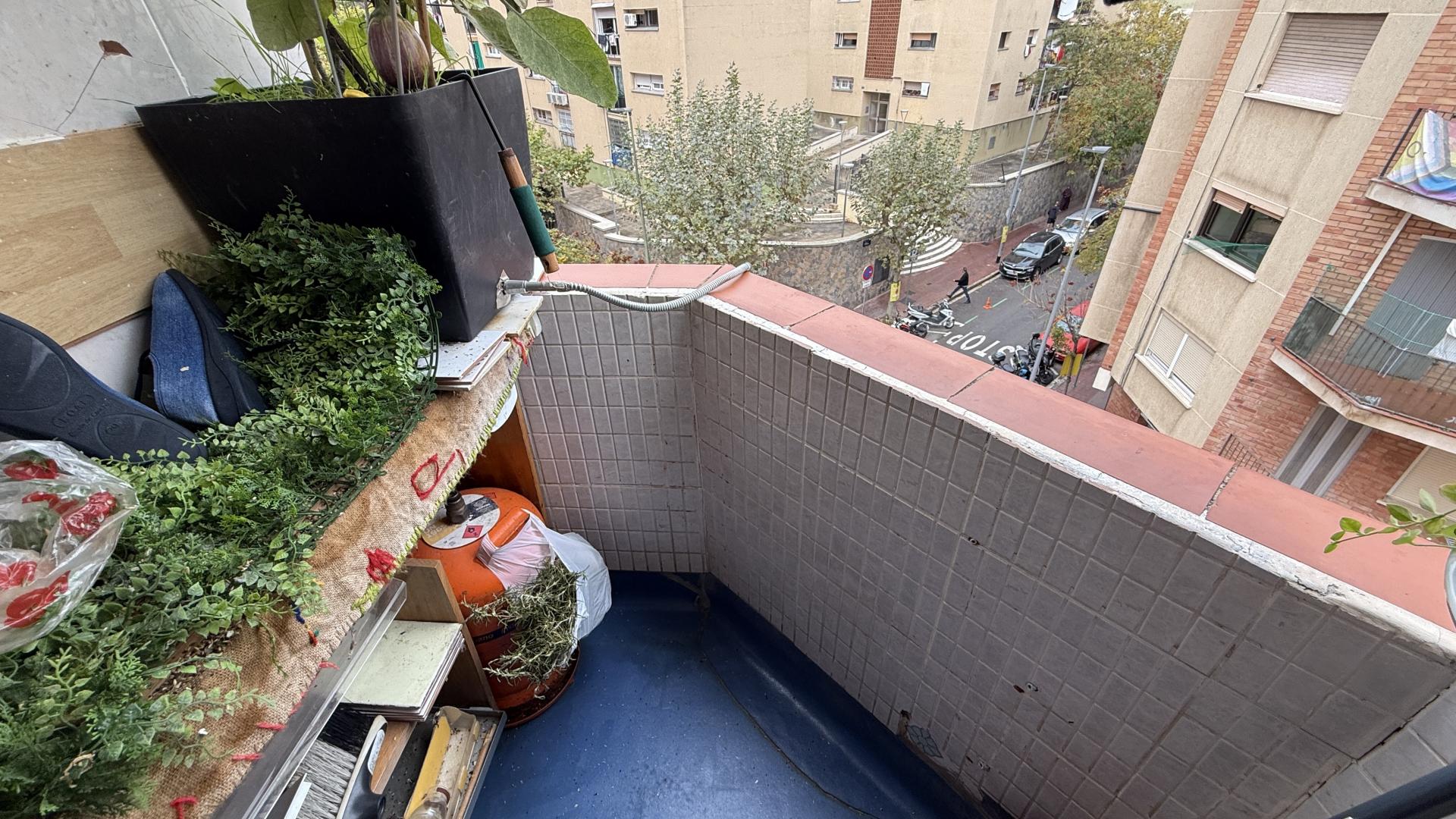  Edificio en bloque, todo arrendado, rentabilidad desde el primer día. 