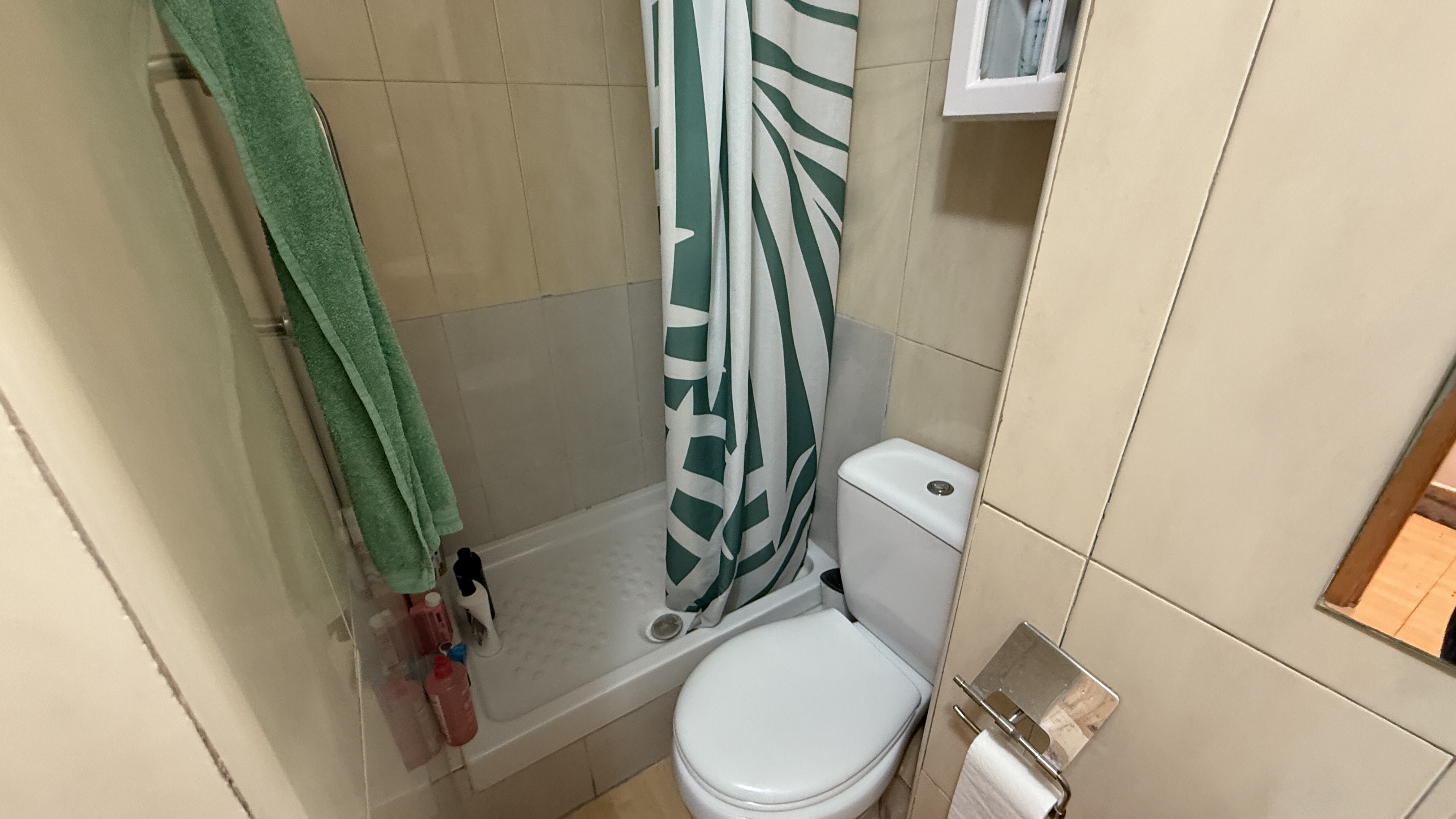 Edificio en bloque, todo arrendado, rentabilidad desde el primer día.