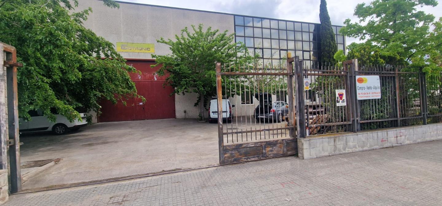Nave industrial en VENTA Montcada i Reixac