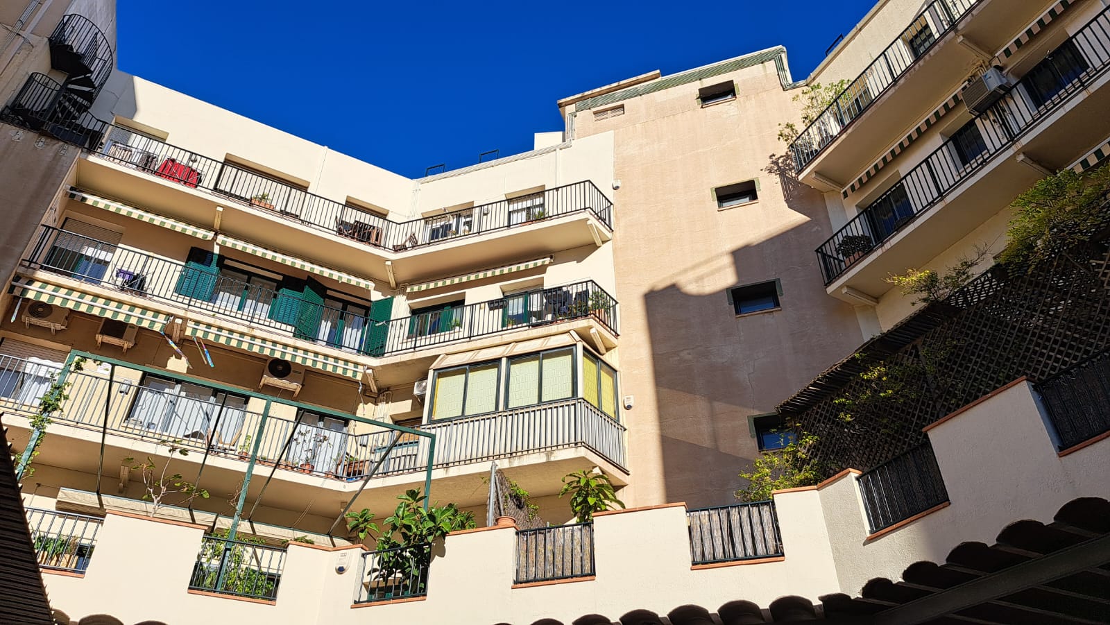 ¡Descubre tu nuevo hogar en el corazón de Barcelona!
Este espectacular...