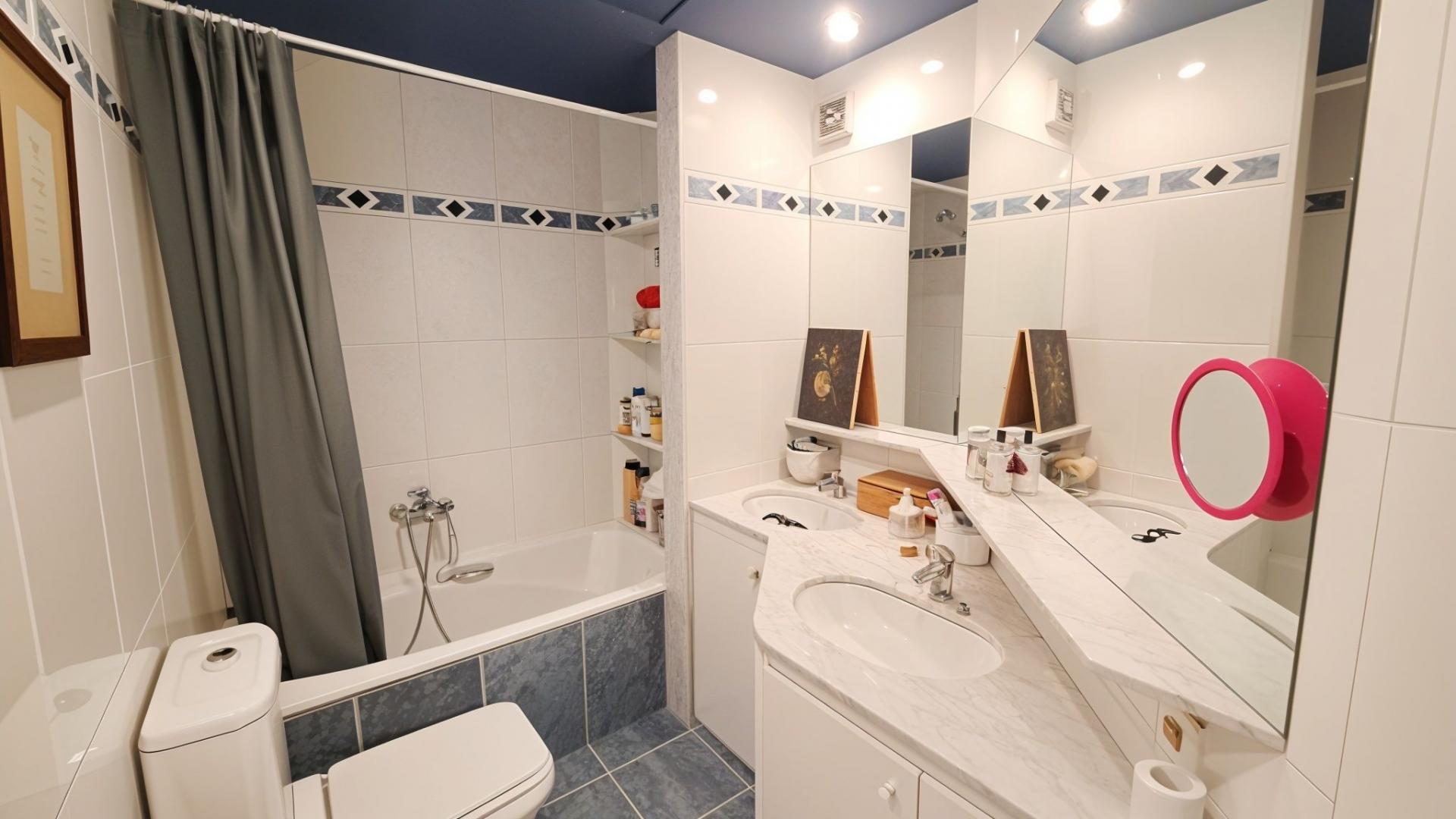 ¡Descubre tu nuevo hogar en el corazón de Barcelona!
Este espectacular...