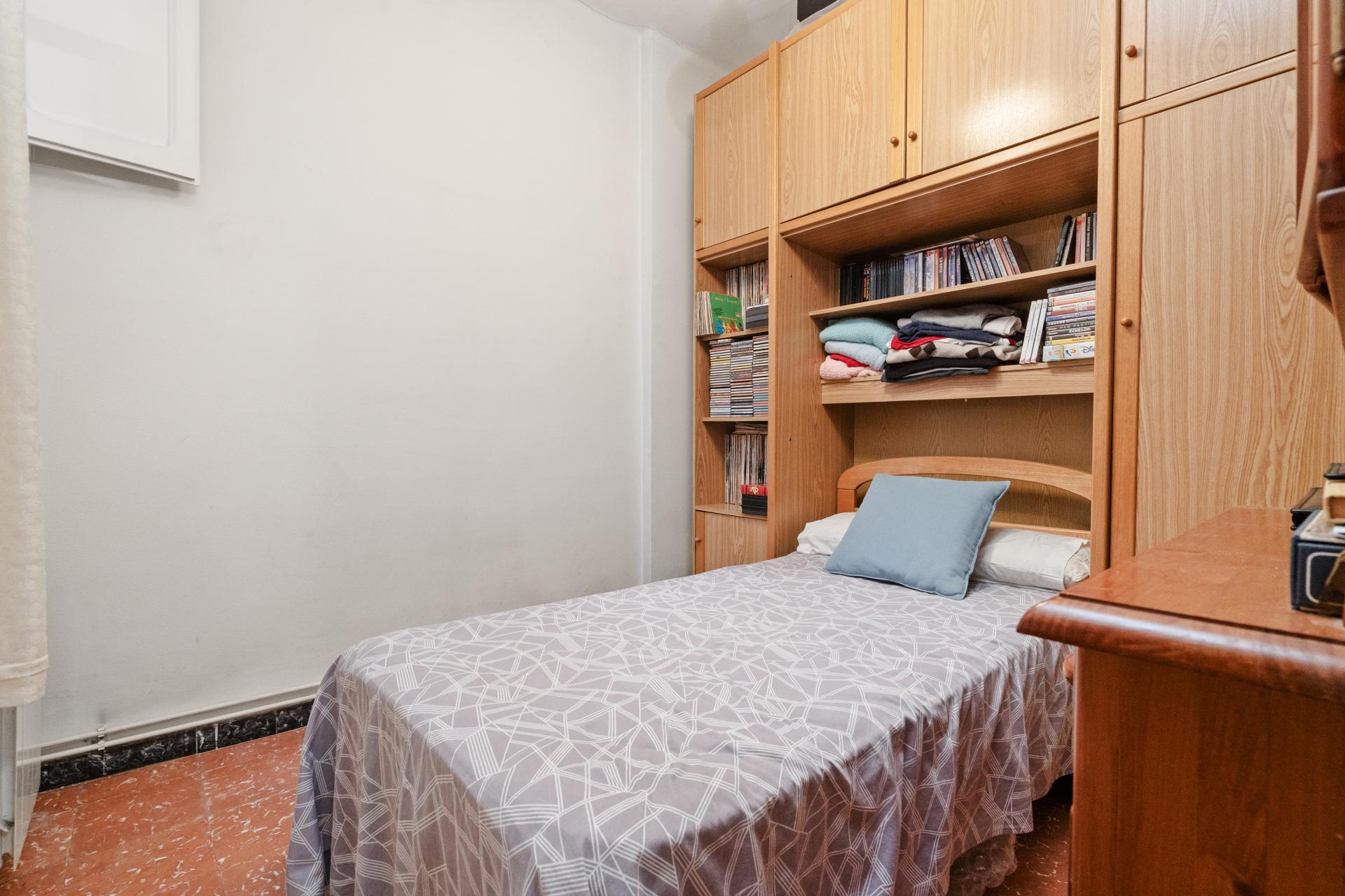 CASA BEN SITUADA A PROP DEL CENTRE I  DE L’ESTACIO