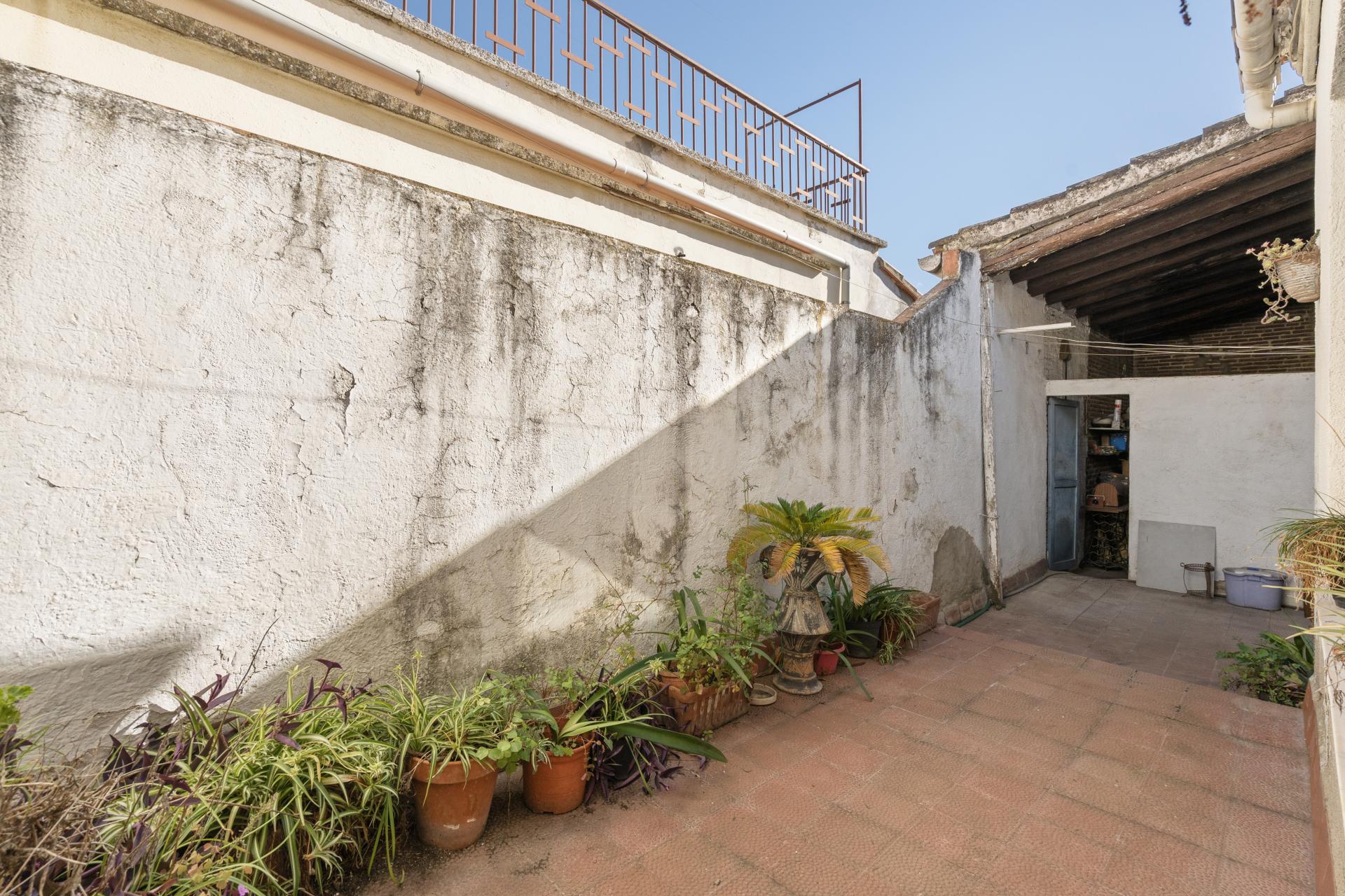 CASA BEN SITUADA A PROP DEL CENTRE I  DE L’ESTACIO