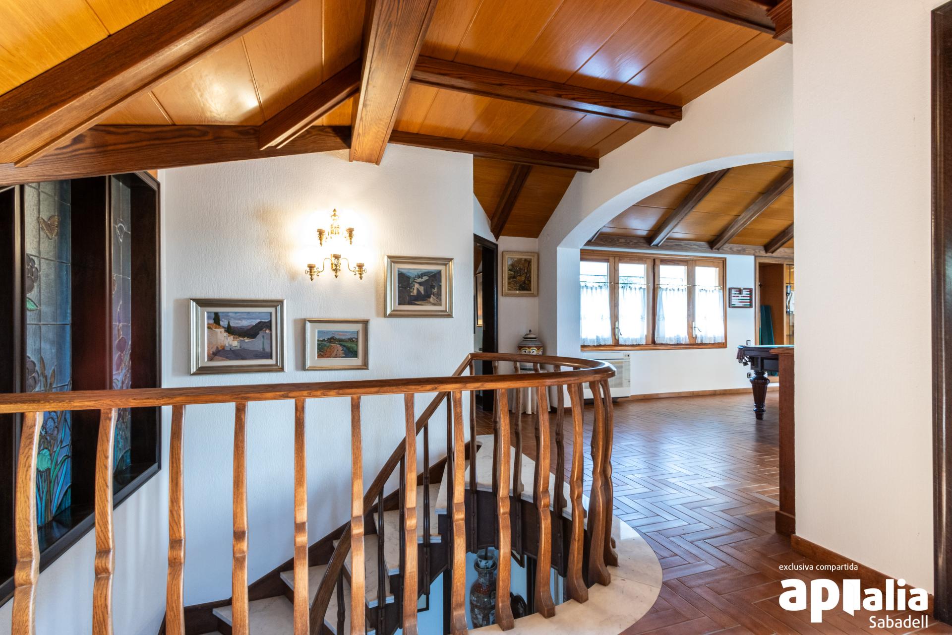 FALGUERAS IMMOBILIÀRIA   VENDA DE CASA A 4 VENTS...