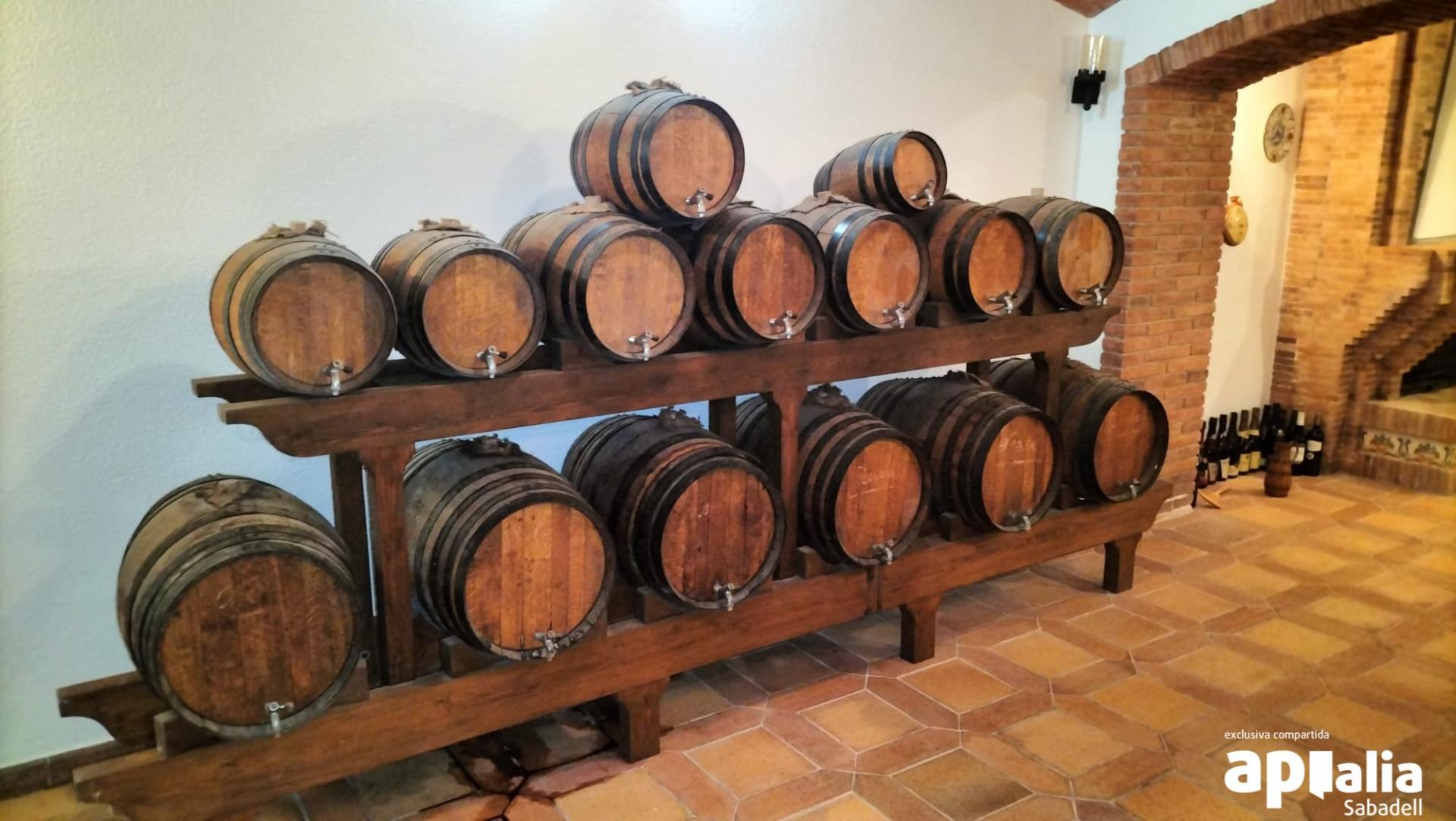 FALGUERAS IMMOBILIÀRIA   VENDA DE CASA A 4 VENTS...