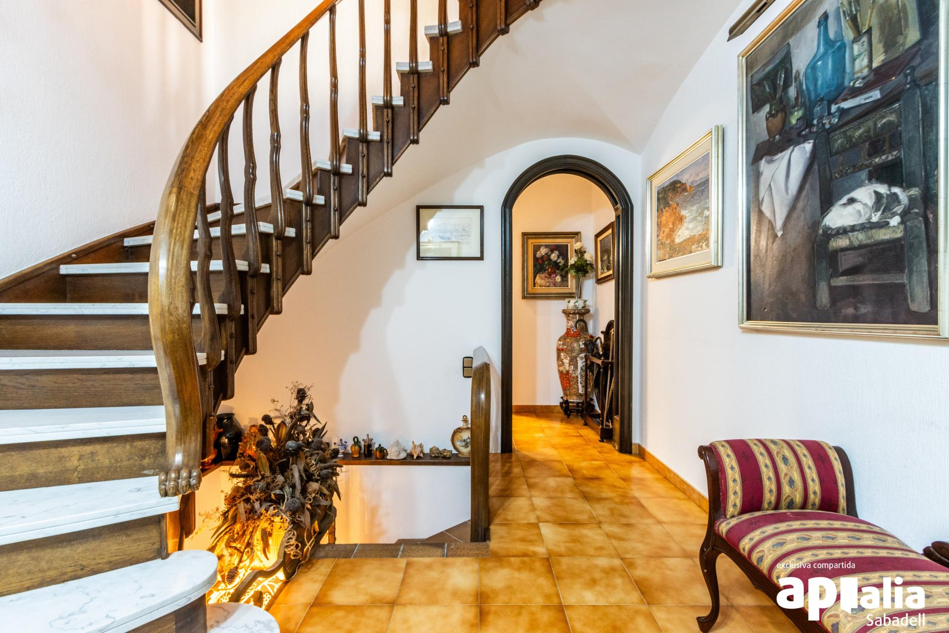 FALGUERAS IMMOBILIÀRIA   VENDA DE CASA A 4 VENTS...