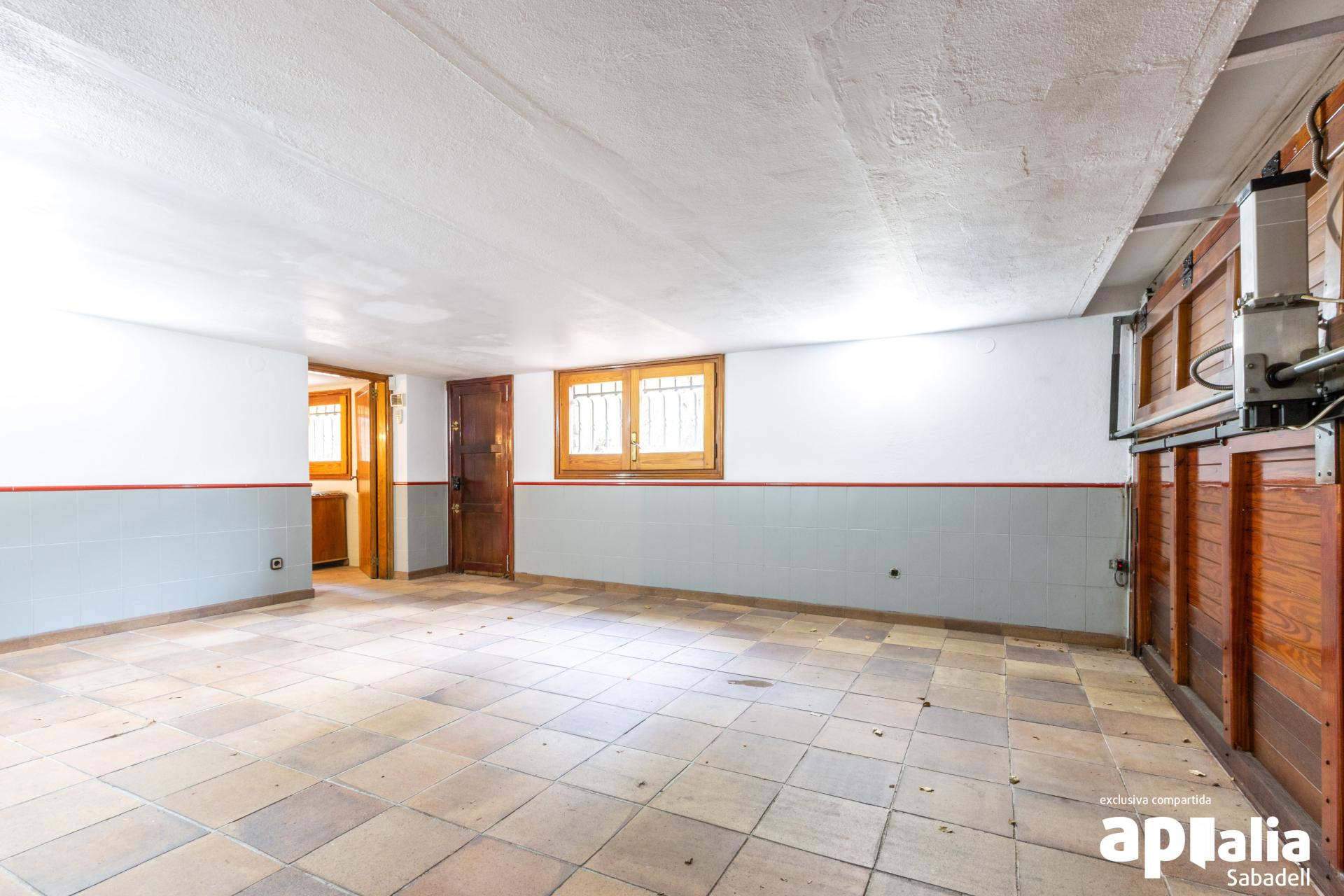 FALGUERAS IMMOBILIÀRIA   VENDA DE CASA A 4 VENTS...