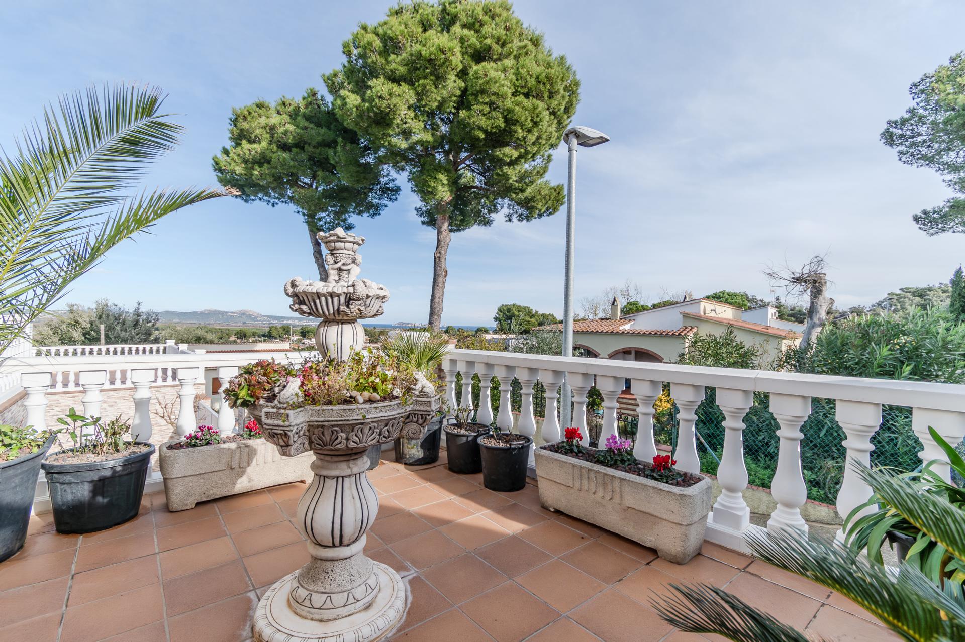 Casa Exclusiva en Masos de Pals   Vistas Panorámicas y Máximo Confort Espléndida vivienda en Masos de Pals