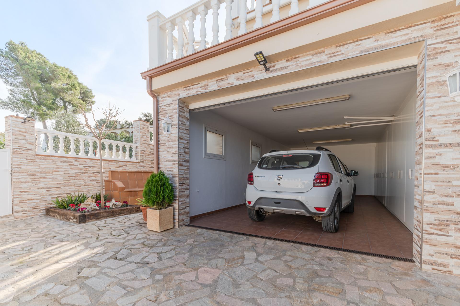 Casa Exclusiva en Masos de Pals   Vistas Panorámicas y Máximo Confort Espléndida vivienda en Masos de Pals