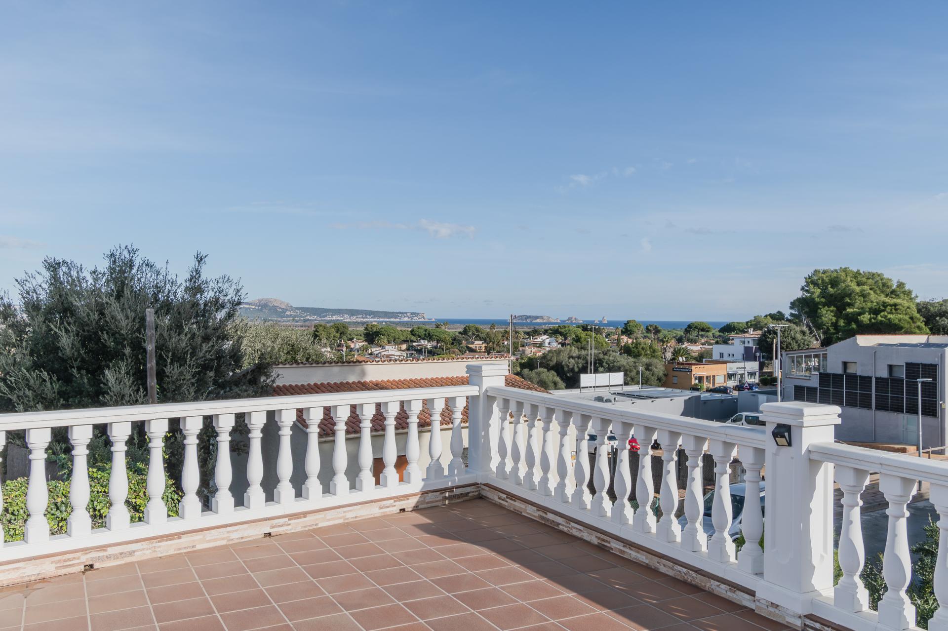 Casa Exclusiva en Masos de Pals   Vistas Panorámicas y Máximo Confort Espléndida vivienda en Masos de Pals