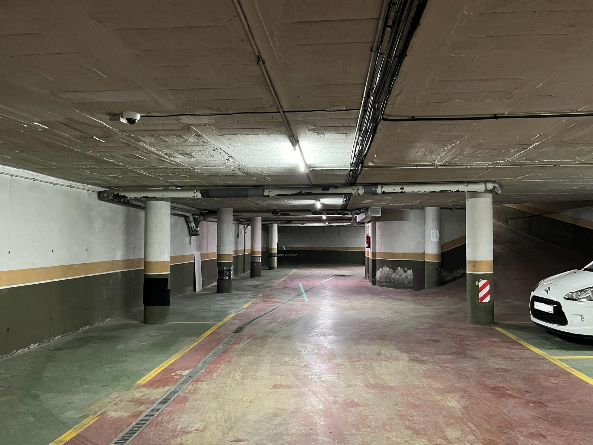 oficines en girona · la-devesa 1350€