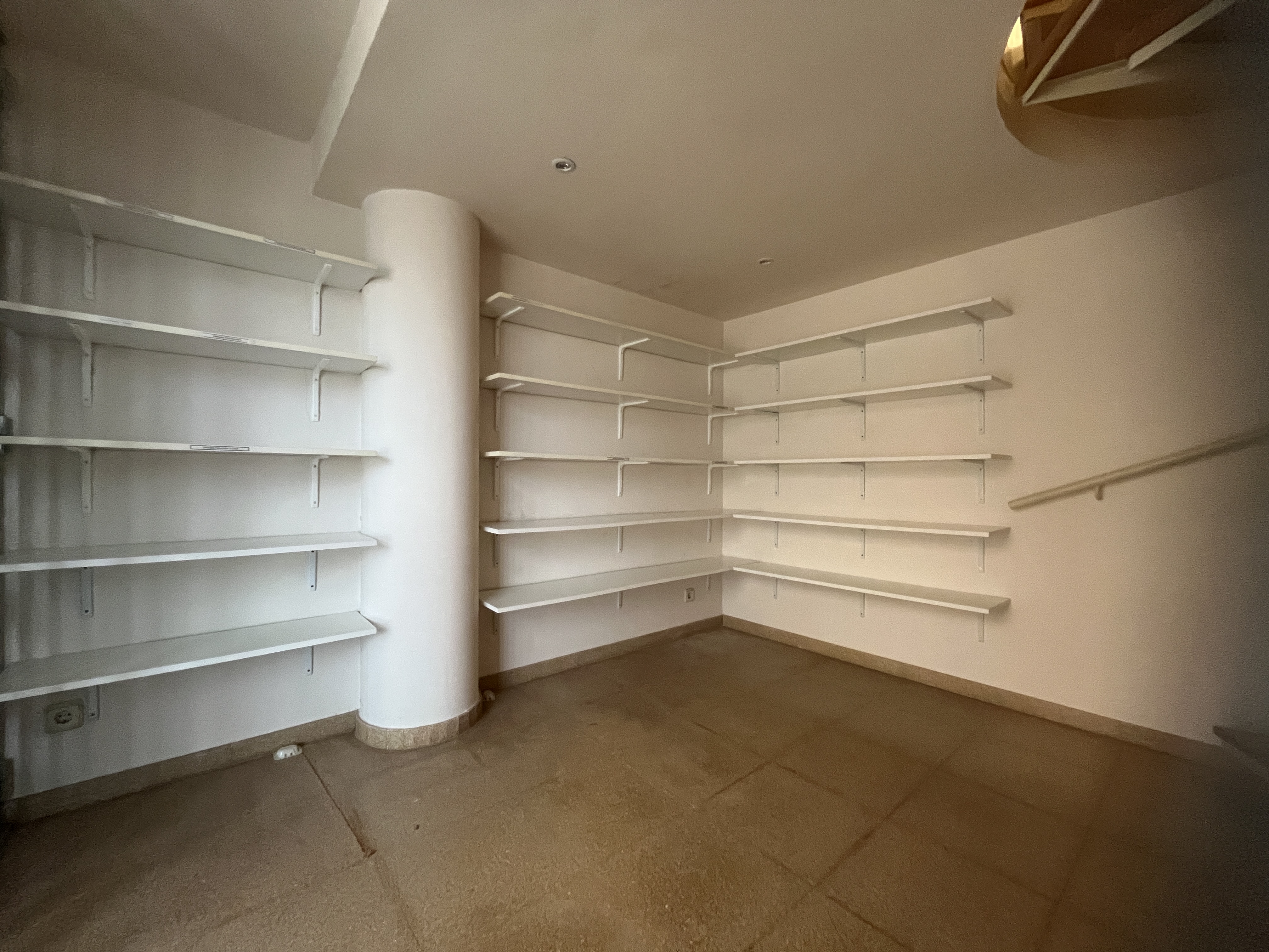 oficines en girona · la-devesa 1350€