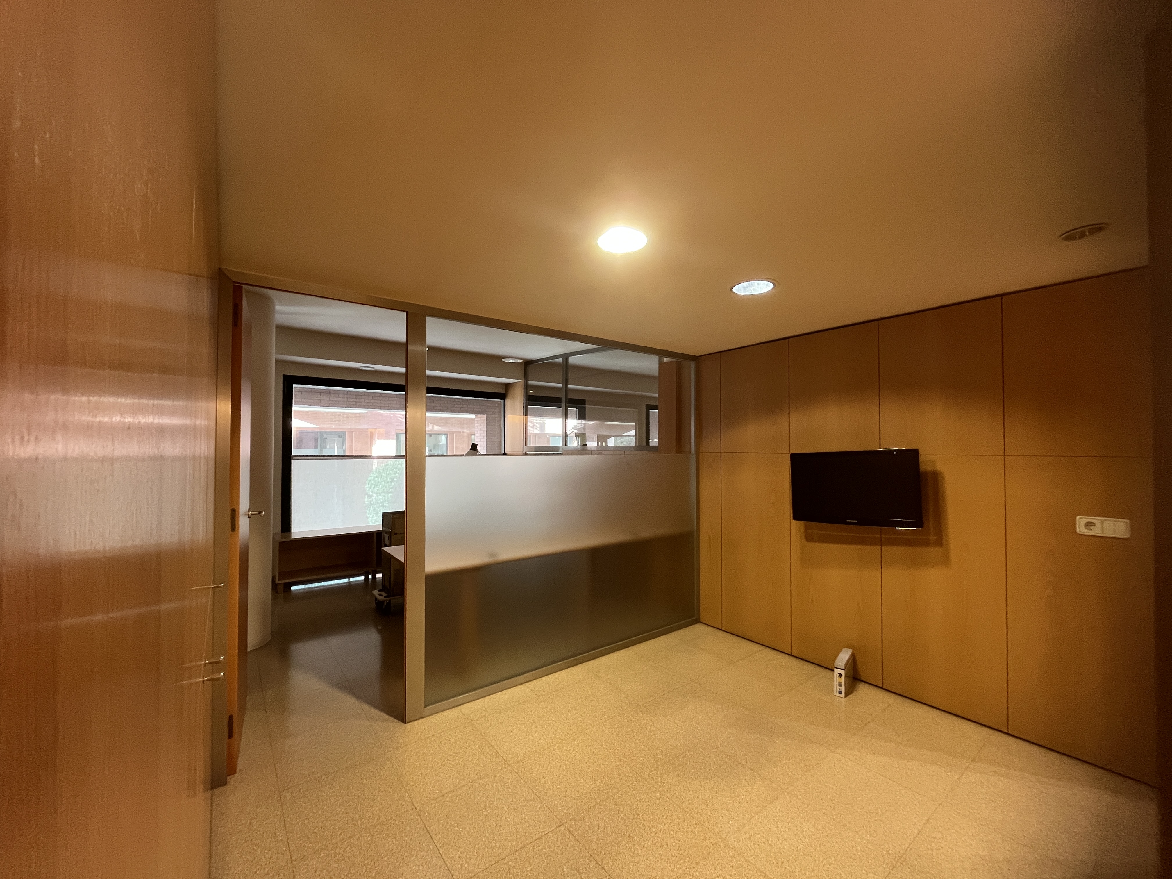 oficines en girona · la-devesa 1350€