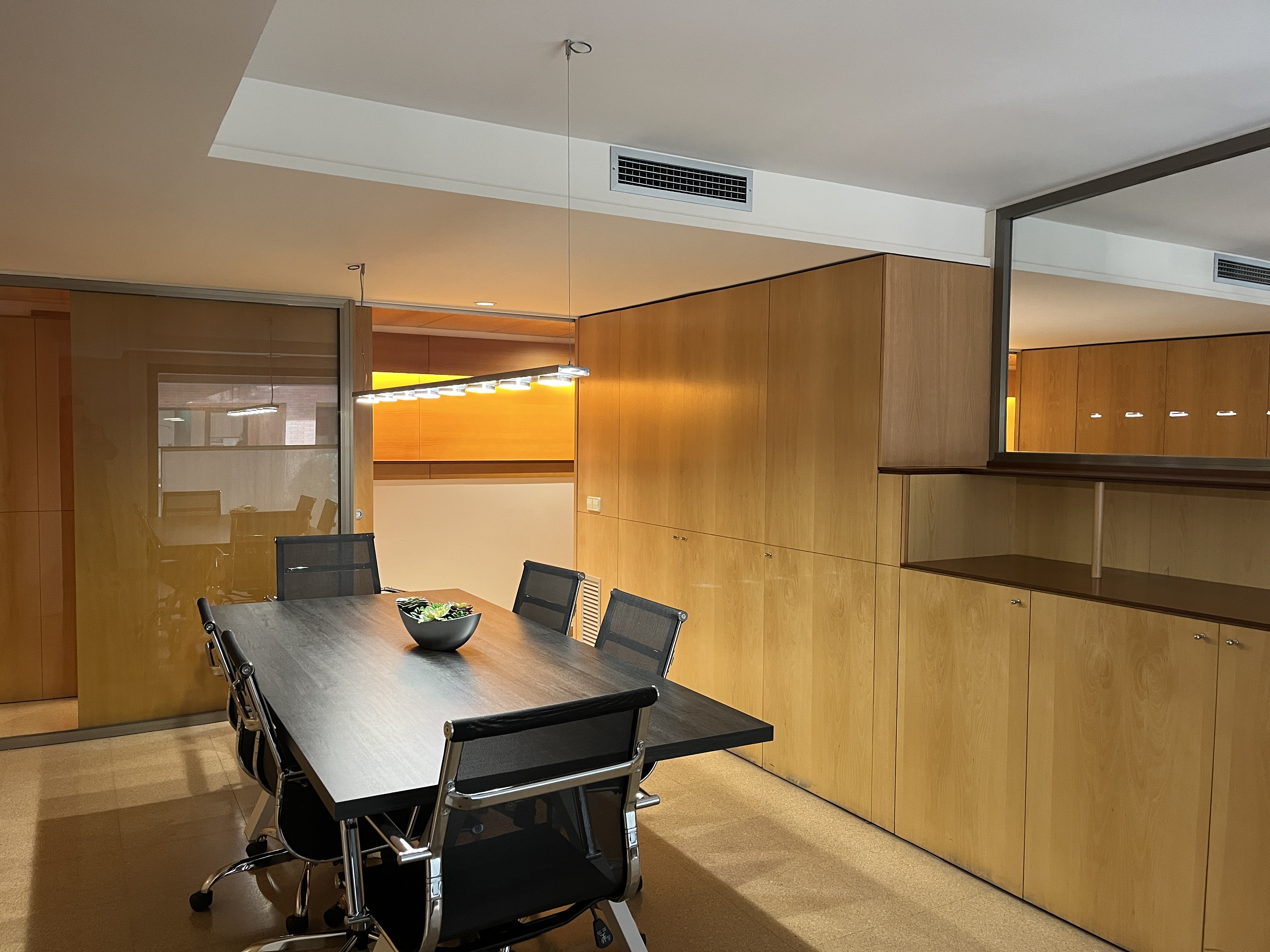 oficines en girona · la-devesa 1350€