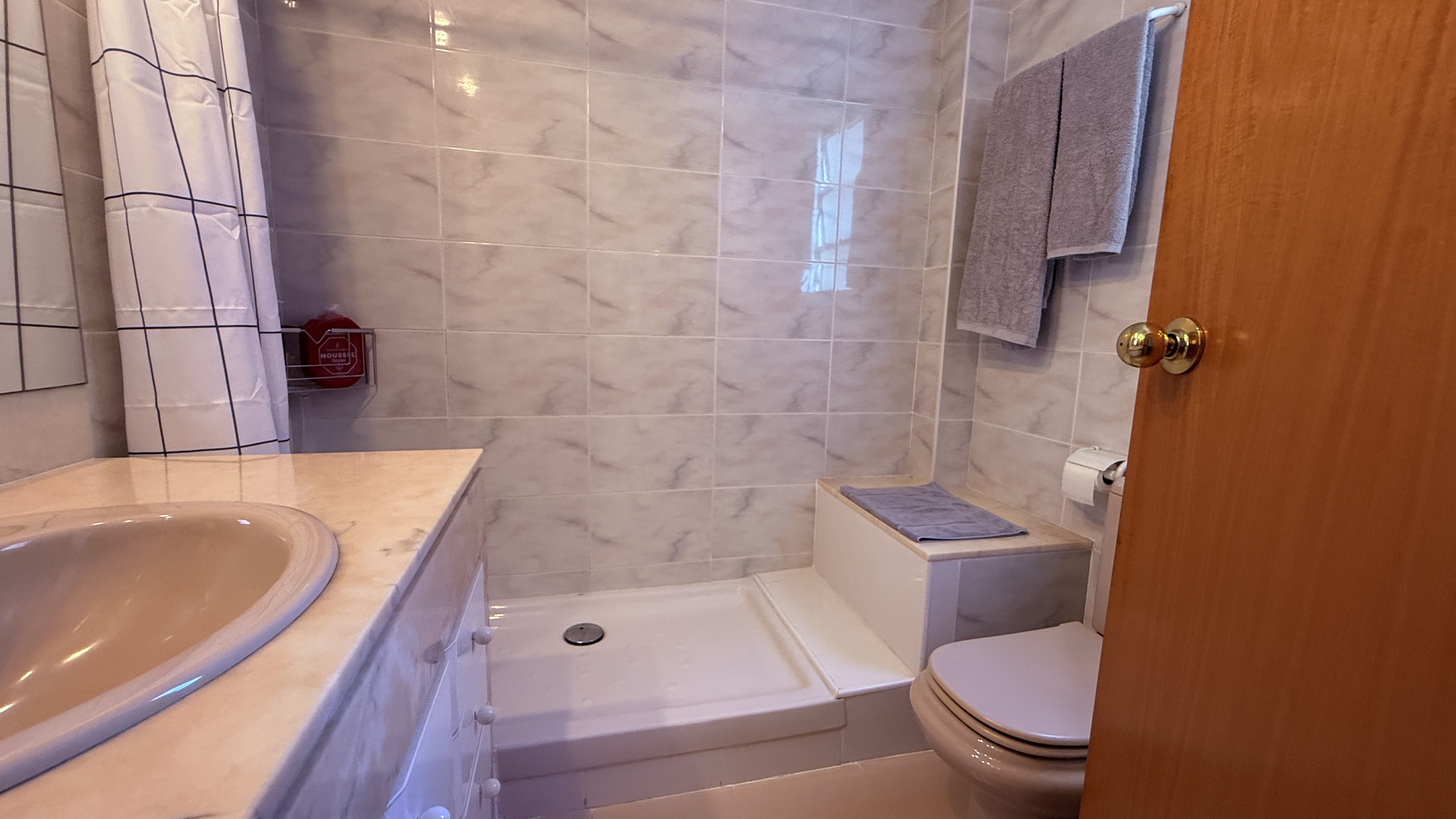 Piso en venta en L'hospitalet De Llobregat, Barcelona 10/21