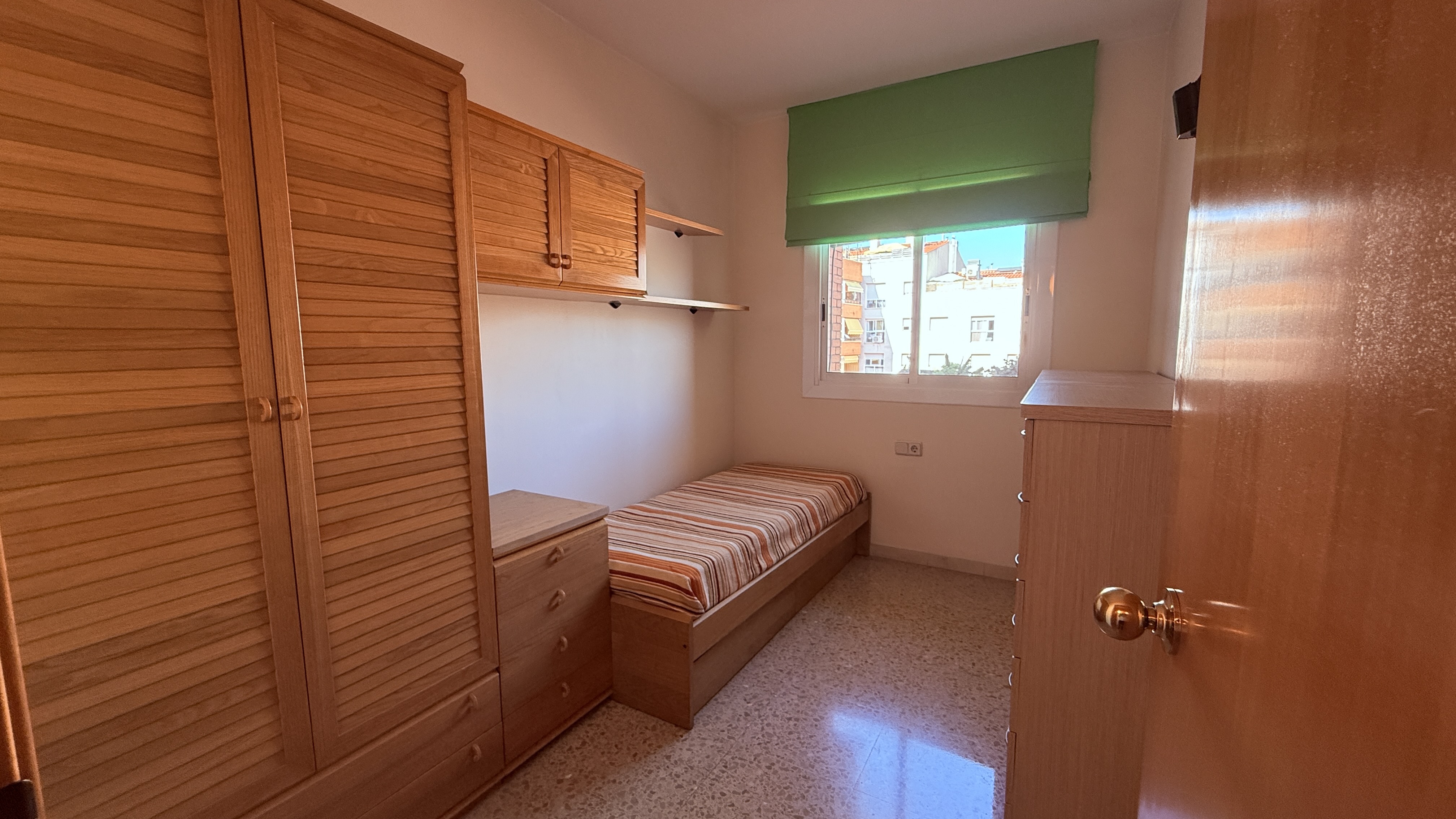 Piso en venta en L'hospitalet De Llobregat, Barcelona 12/21