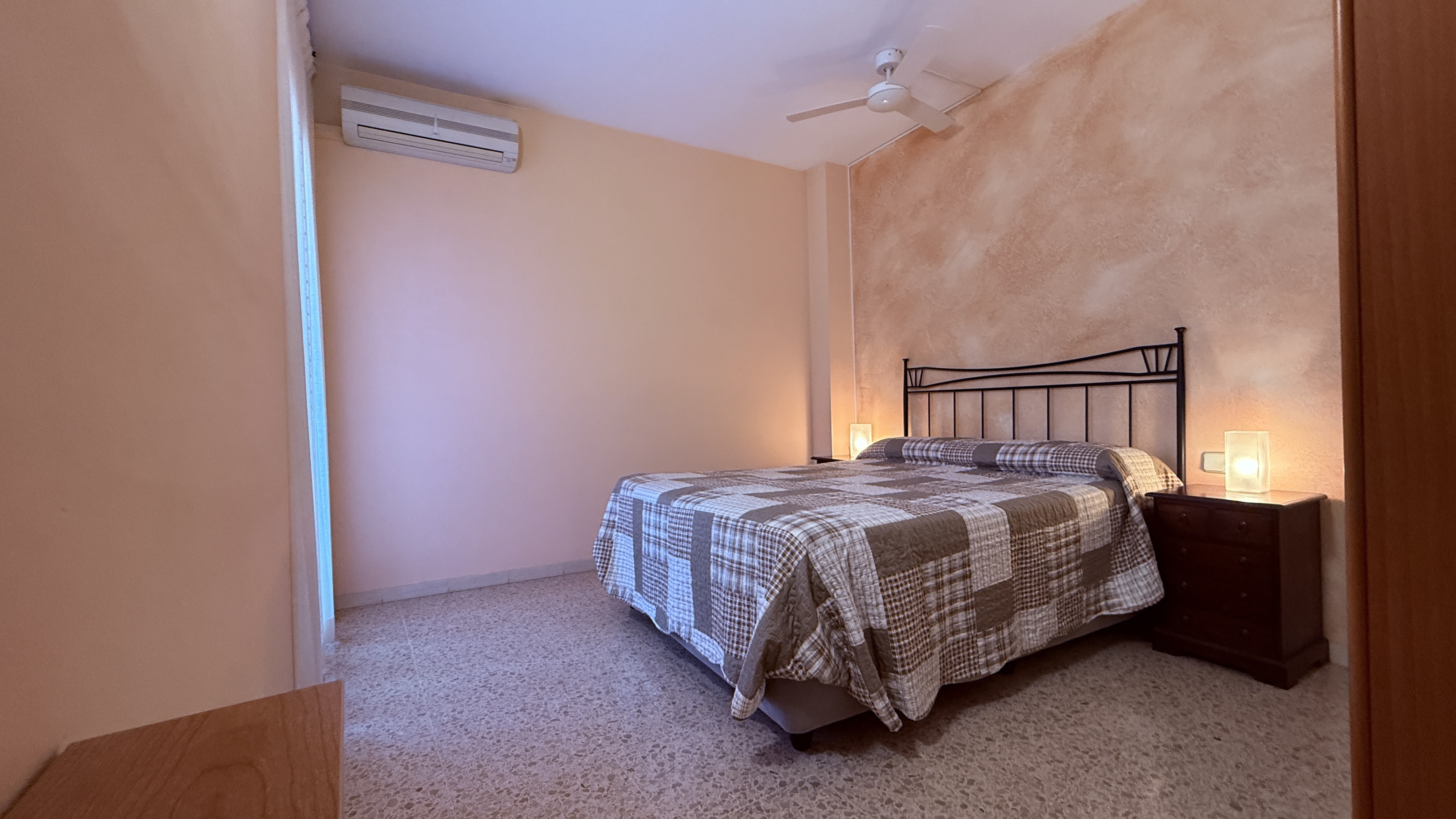 Piso en venta en L'hospitalet De Llobregat, Barcelona 7/21