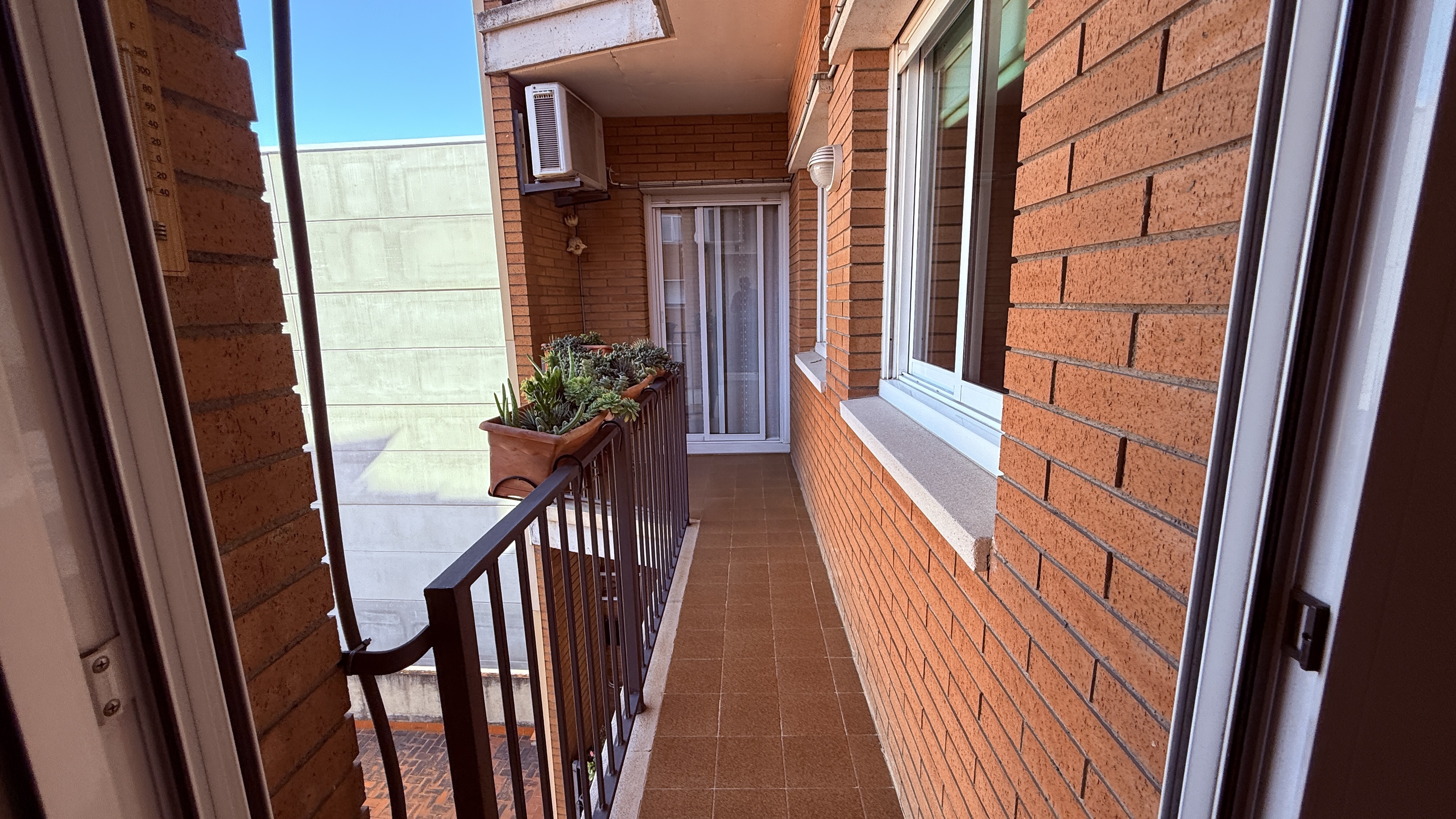 Piso en venta en L'hospitalet De Llobregat, Barcelona 3/21
