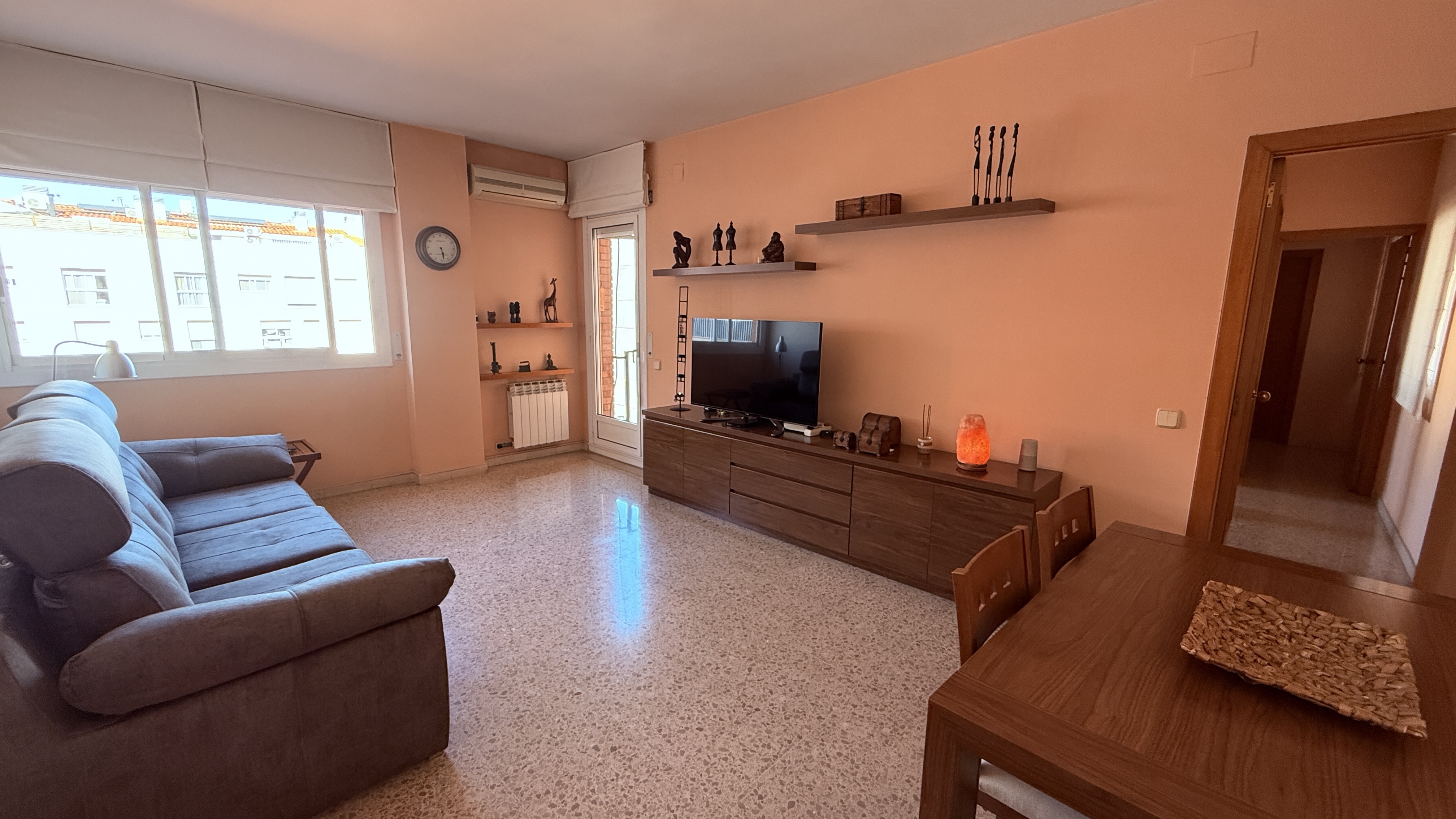 Piso en venta en L'hospitalet De Llobregat, Barcelona 2/21