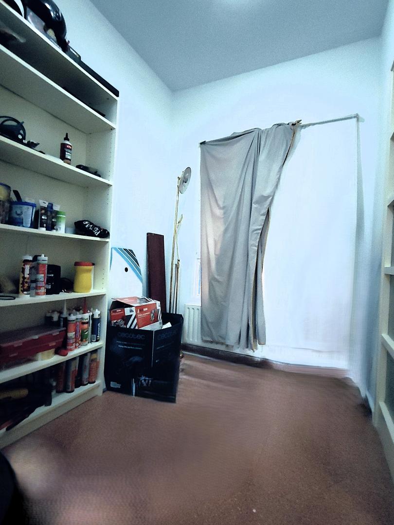 Se presenta una oportunidad única para adquirir un encantador piso...