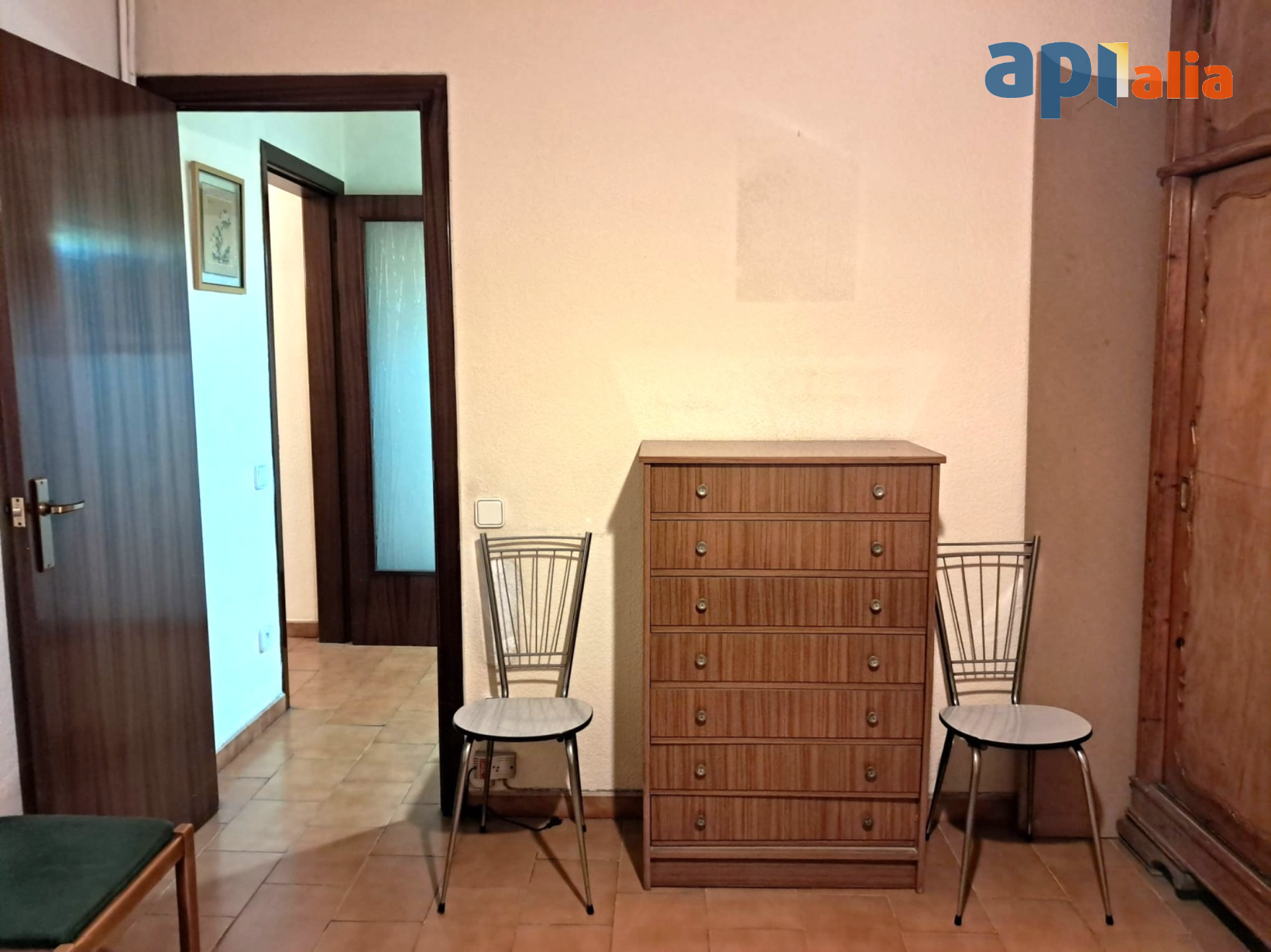 PISO EN VENTA/4 HAB./ 1 BAÑO/ASCENSOR/GRAN VIA CORTS CATALANES