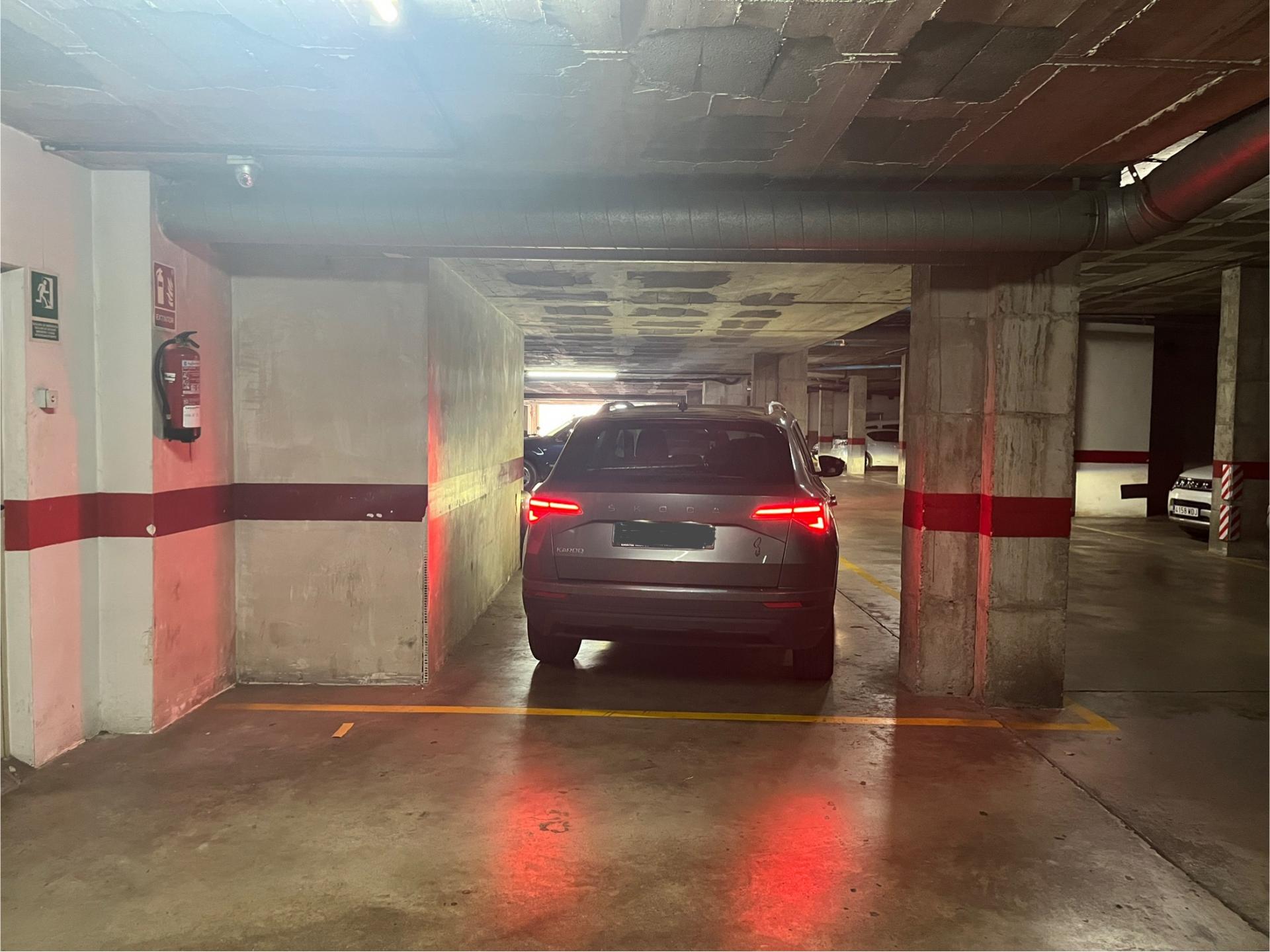 parquing en girona · eixample €