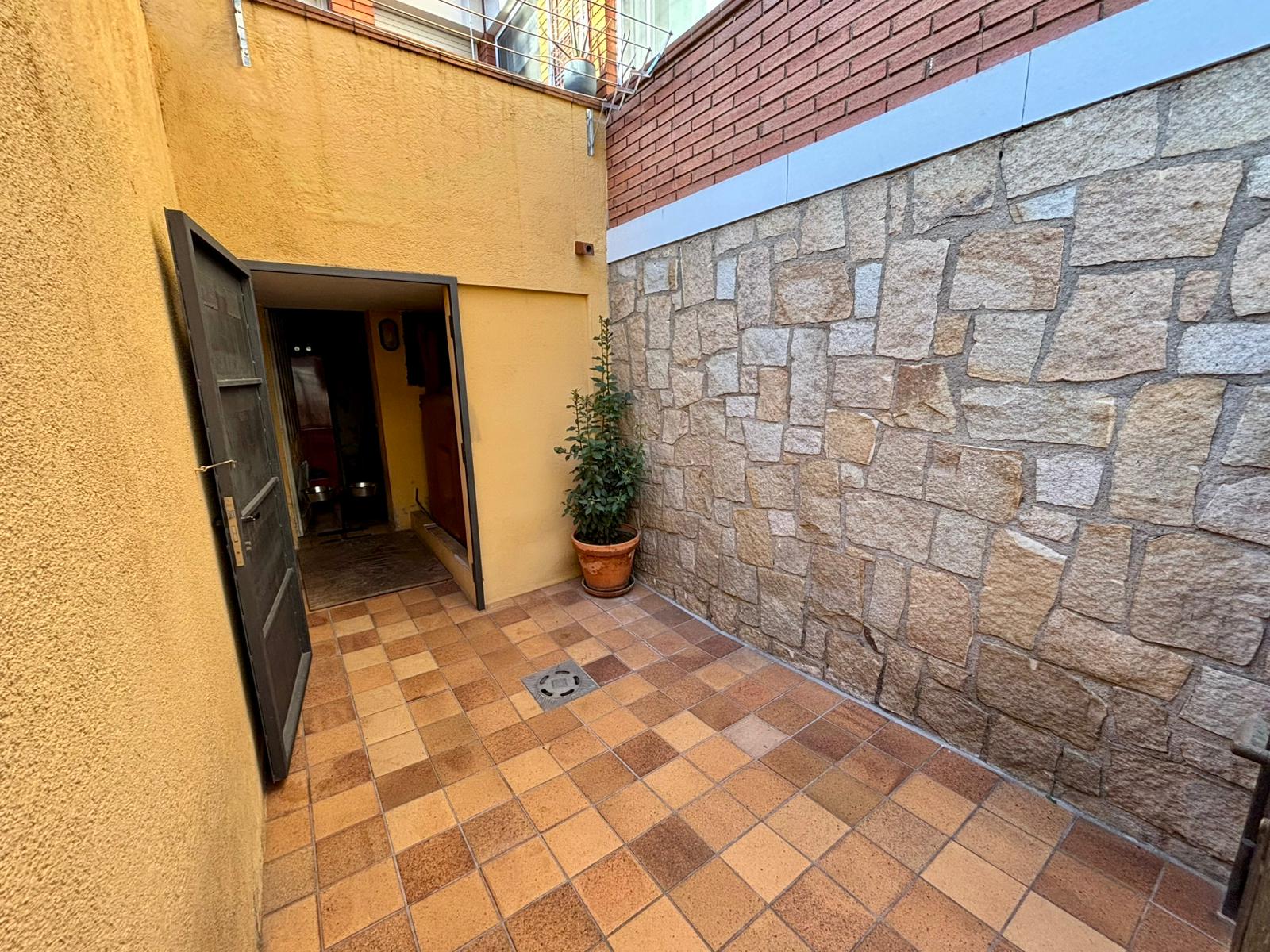 CASA CENTRICA BEN SITUADA