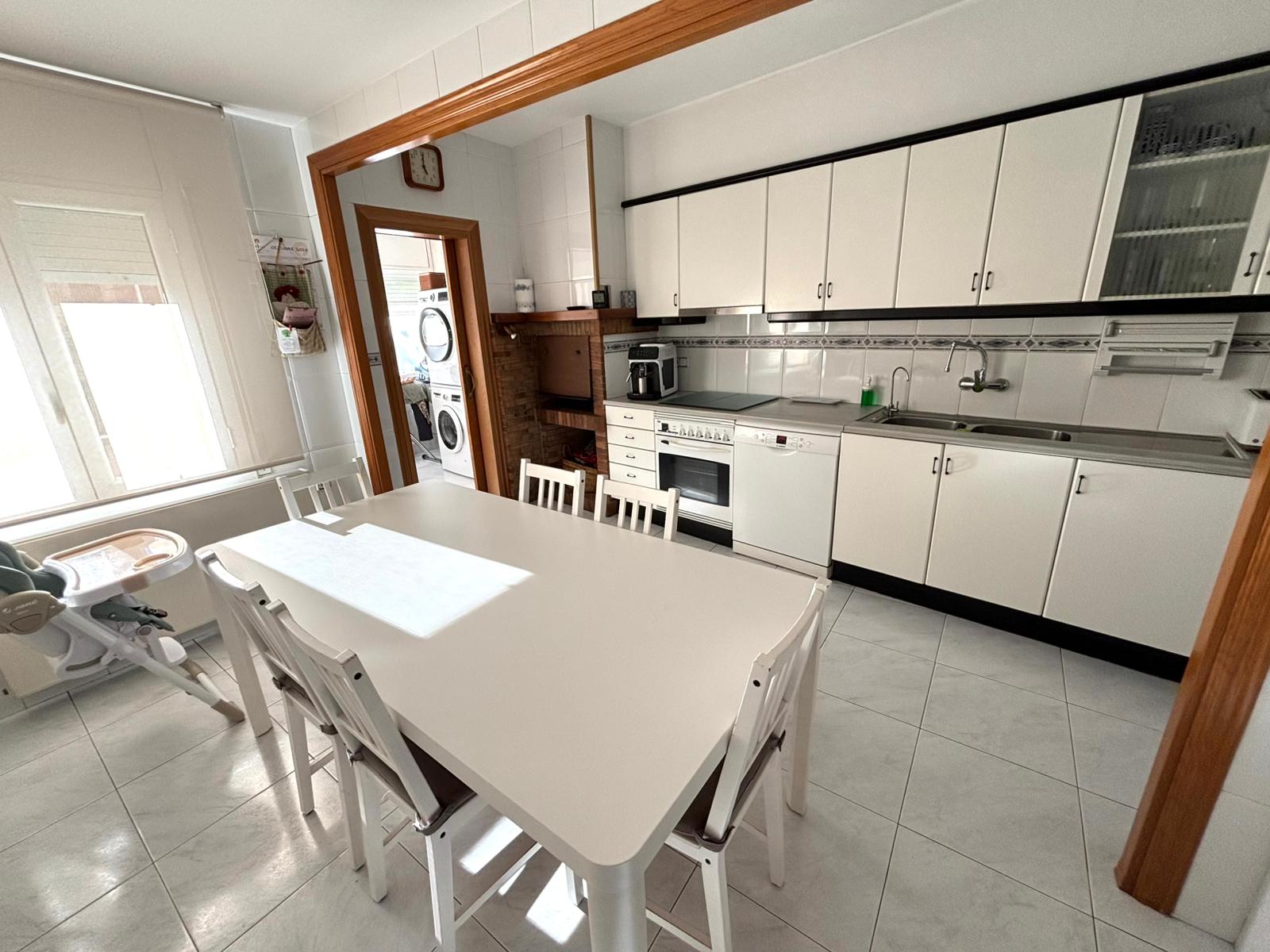 CASA CENTRICA BEN SITUADA