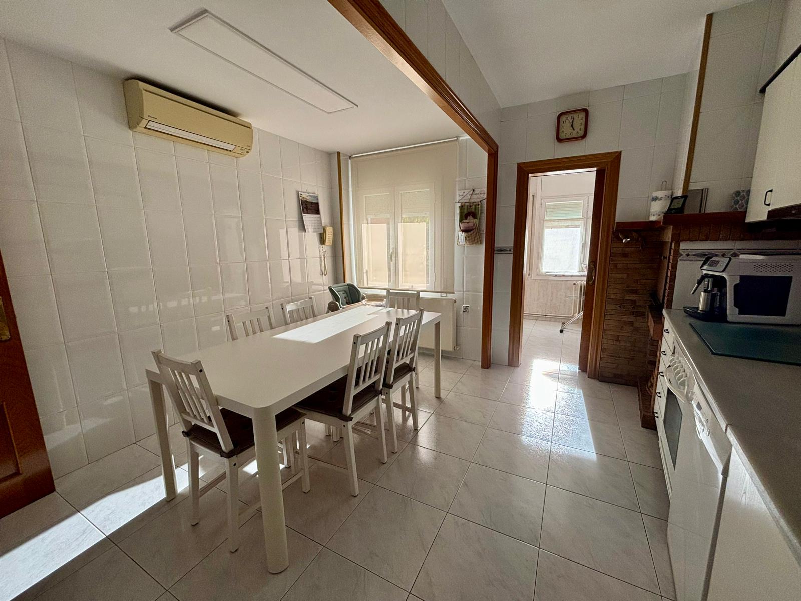 CASA CENTRICA BEN SITUADA