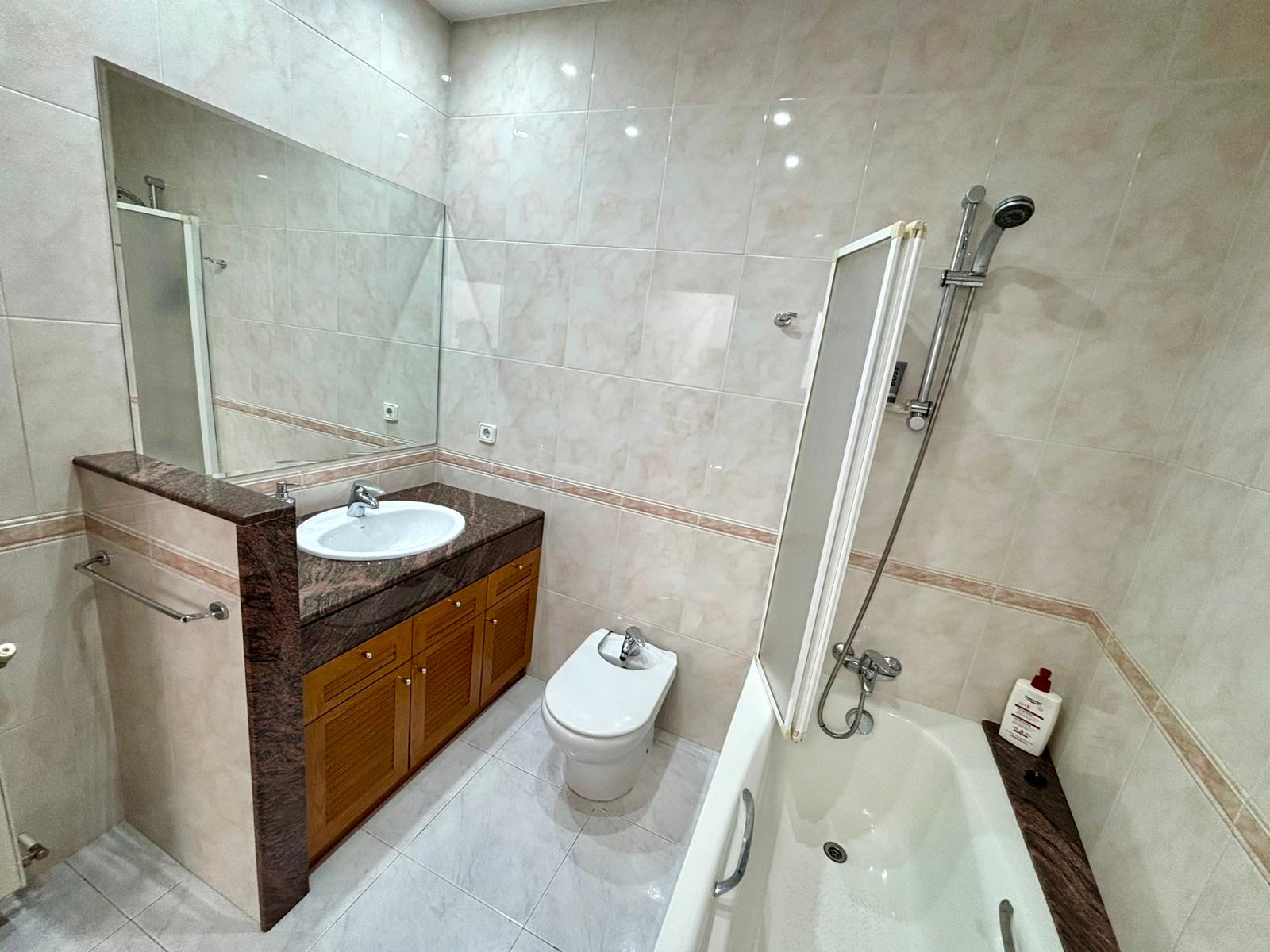 CASA CENTRICA BEN SITUADA