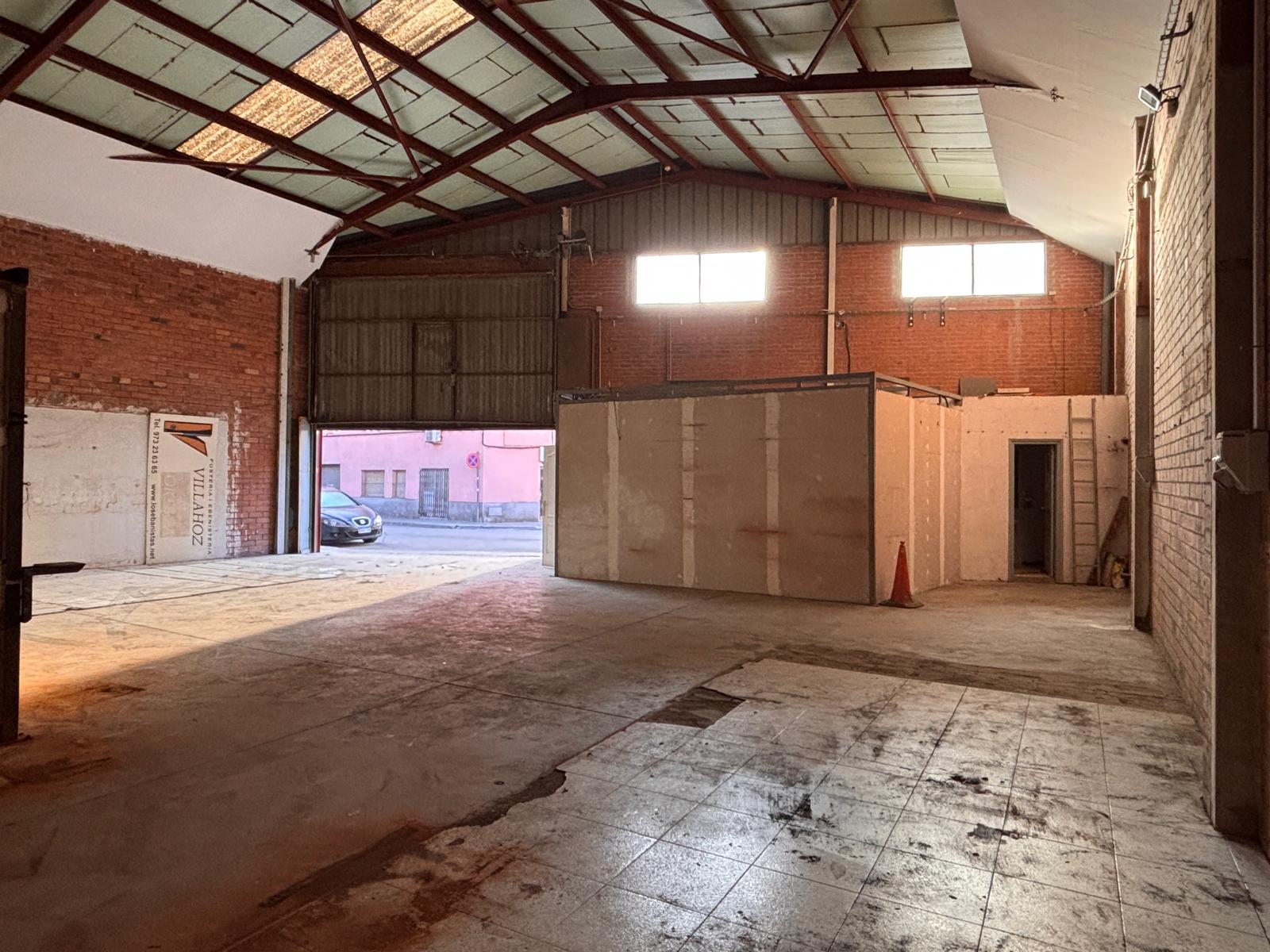 nave-industrial en lleida · pardinyes €