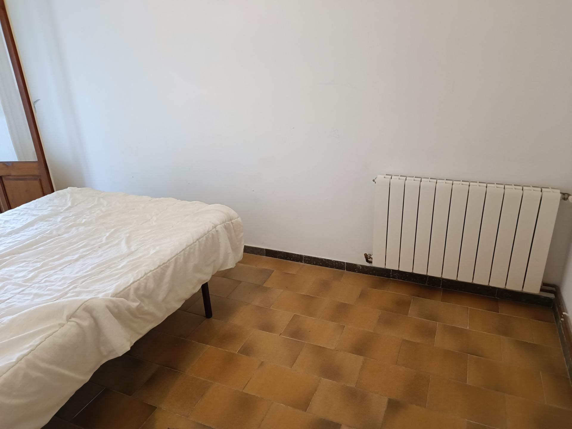 PIS CENTRE DEL POBLE MOLT AMPLI