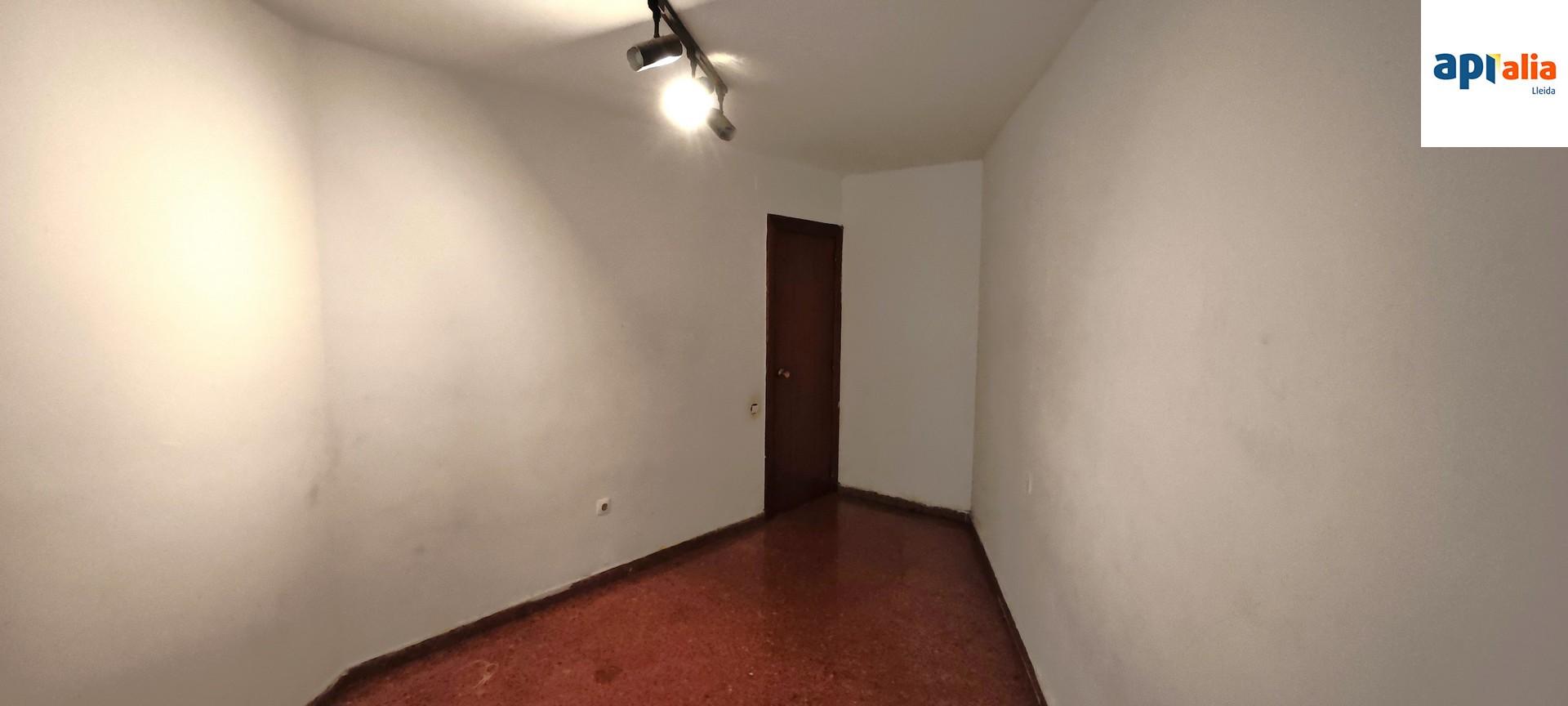 Piso · Lleida · 3 hab.