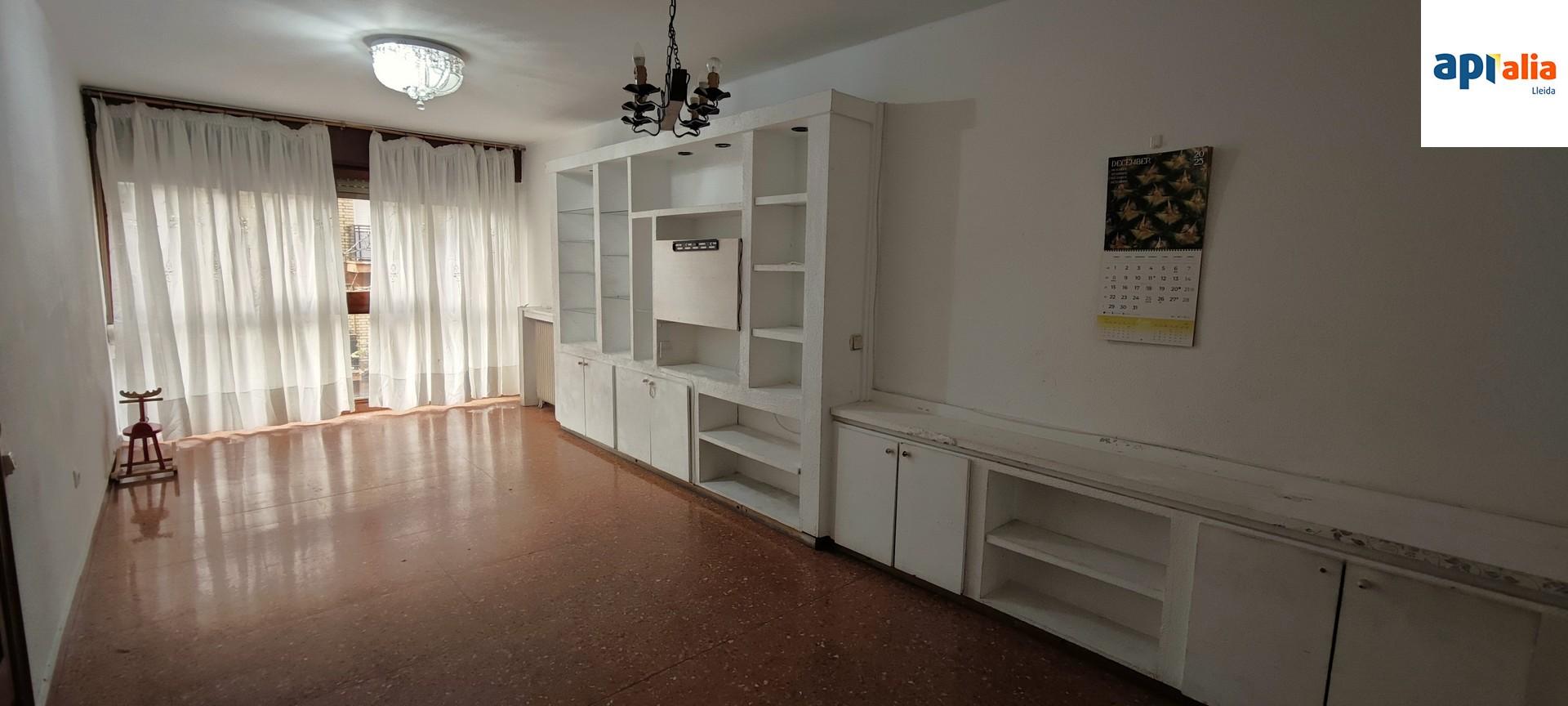 Piso · Lleida · 3 hab.