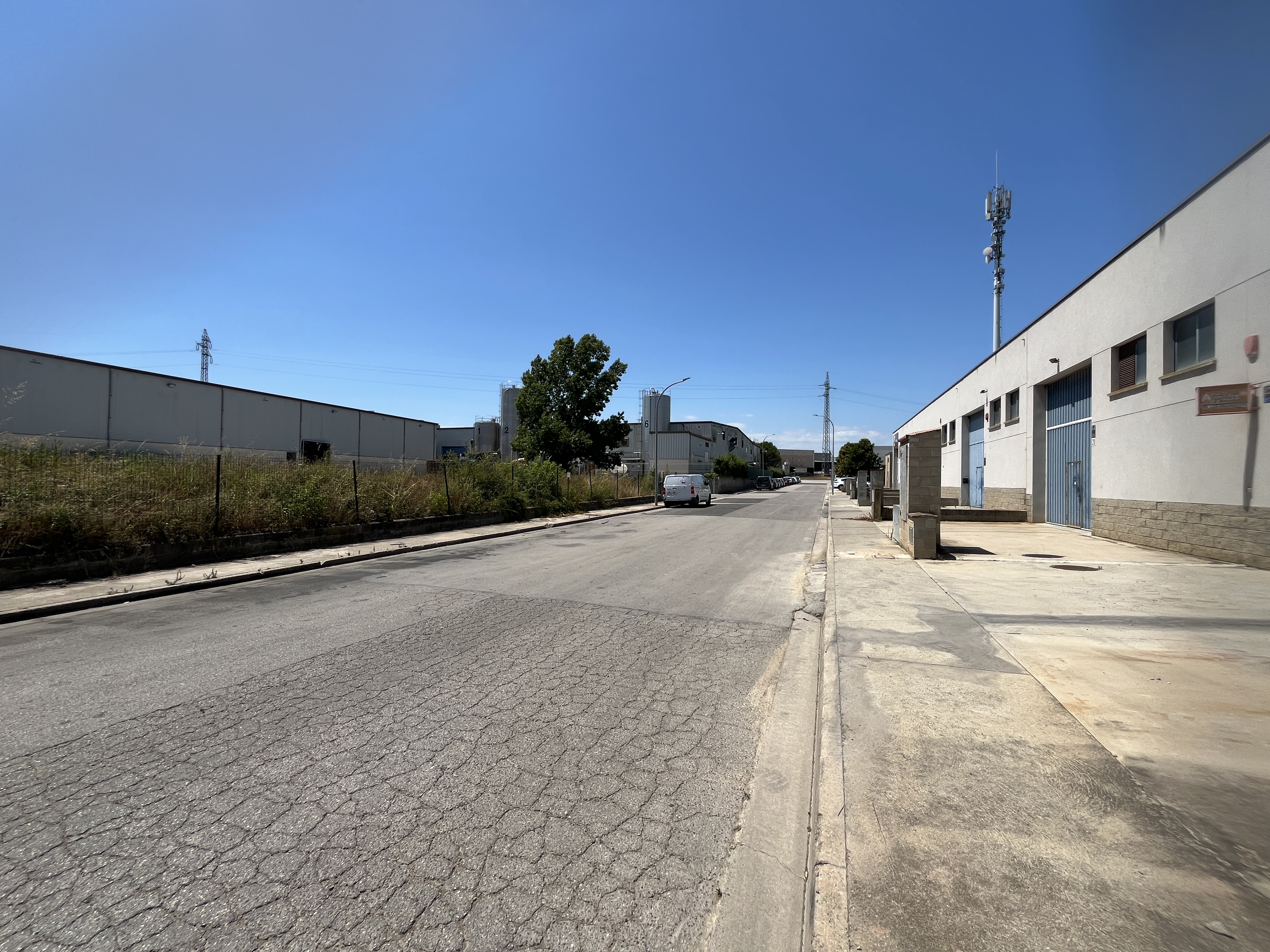 nau-industrial en sils ·  €