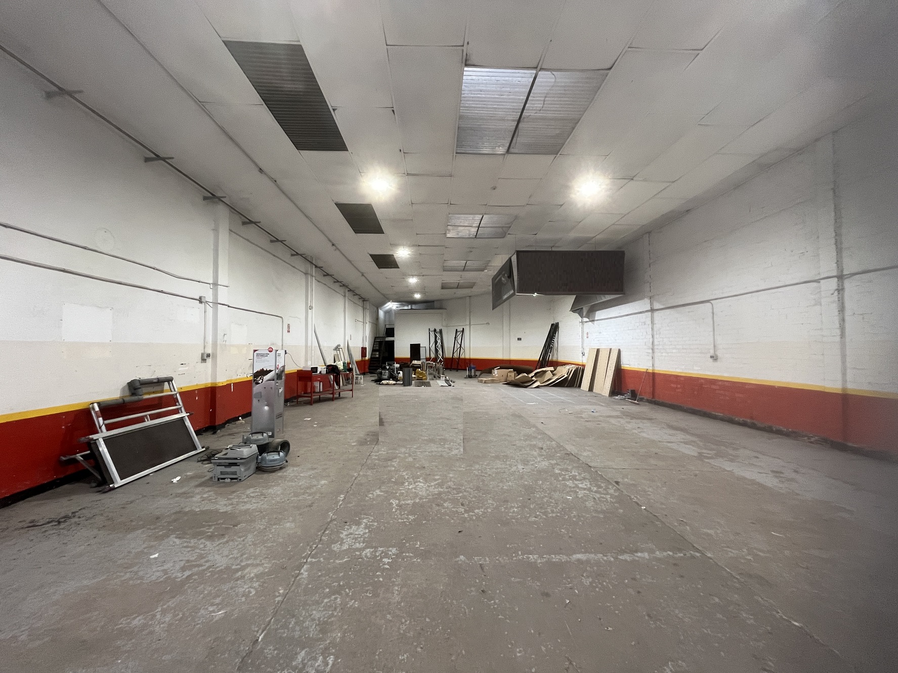 nau-industrial en girona · vila-roja 390000€