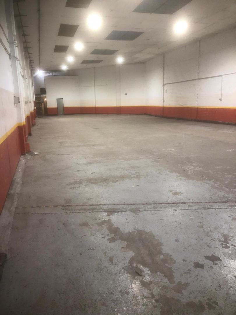 nau-industrial en girona · vila-roja 390000€