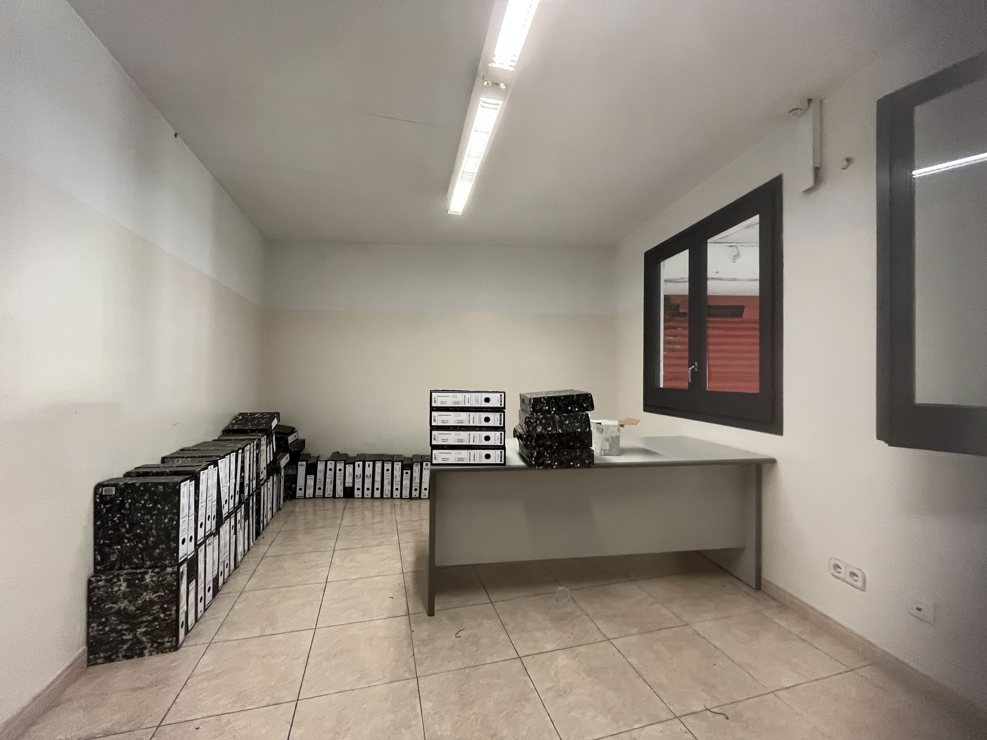 nau-industrial en girona · vila-roja 390000€